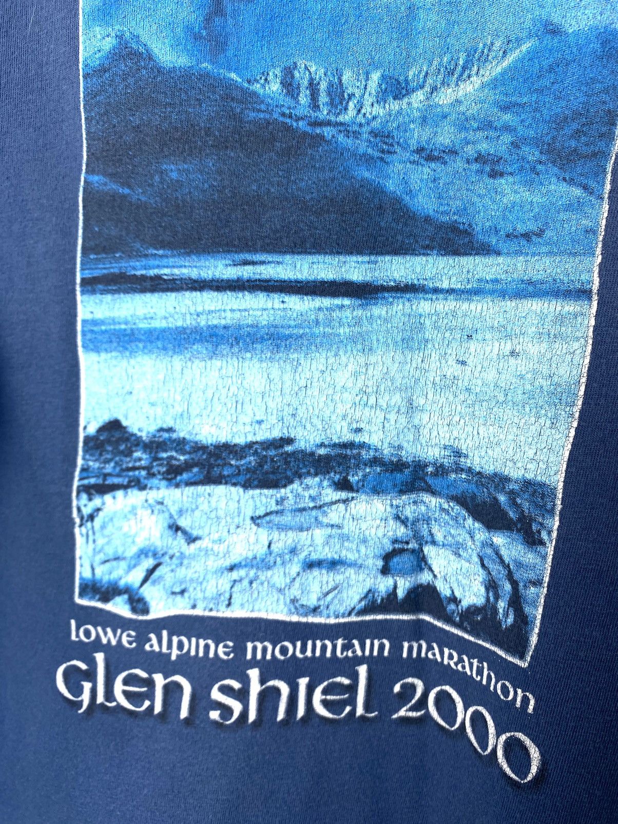 Vintage 00’s Vintage Lowe Alpine Mountain Marathon T Shirt Gorpcore Size US L / EU 52-54 / 3 - 8 Thumbnail