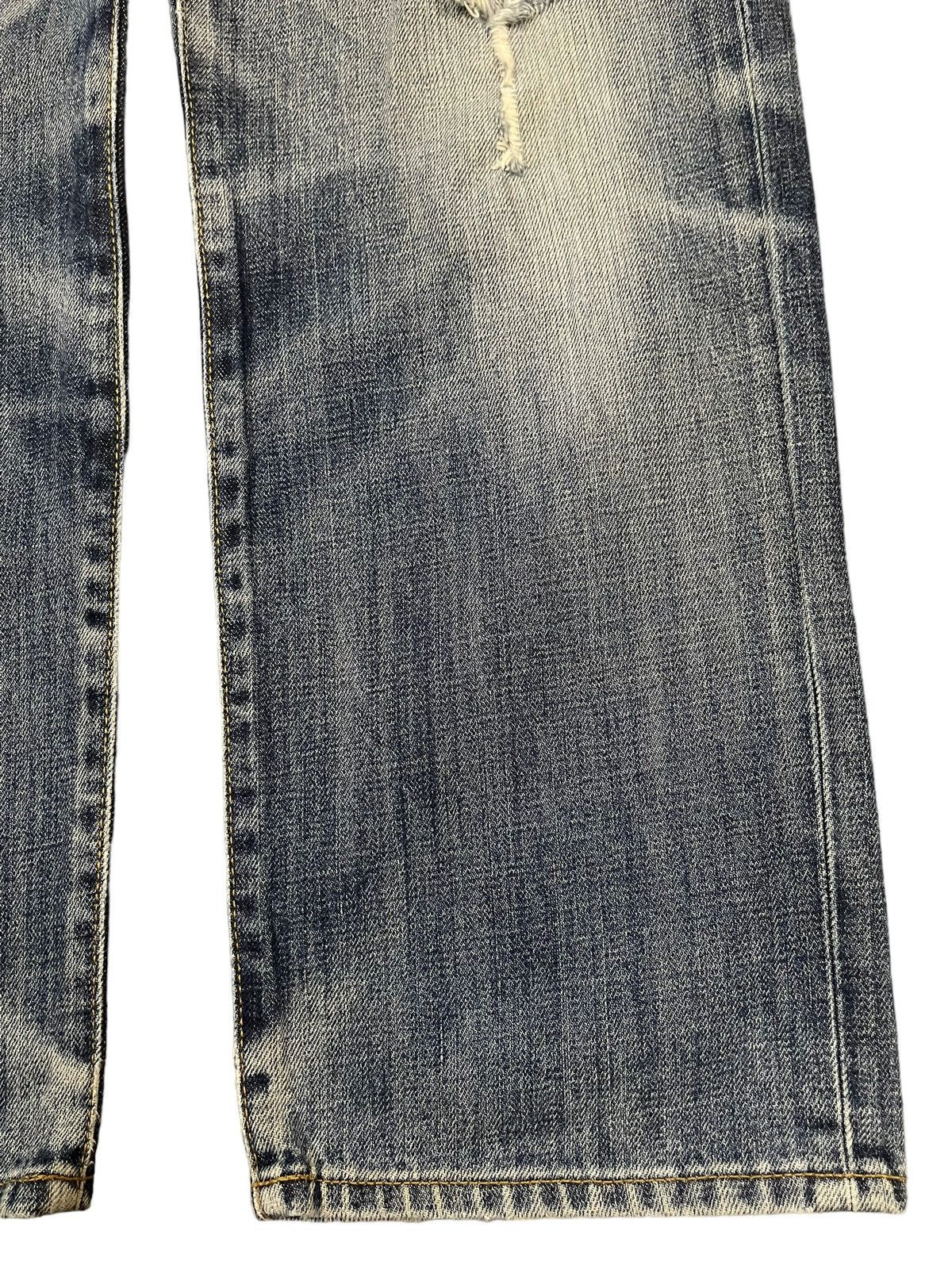 Uniqlo Vintage Japanese Uniqlo Blue Wash Style Distress Jeans Size US 30 / EU 46 - 6 Thumbnail