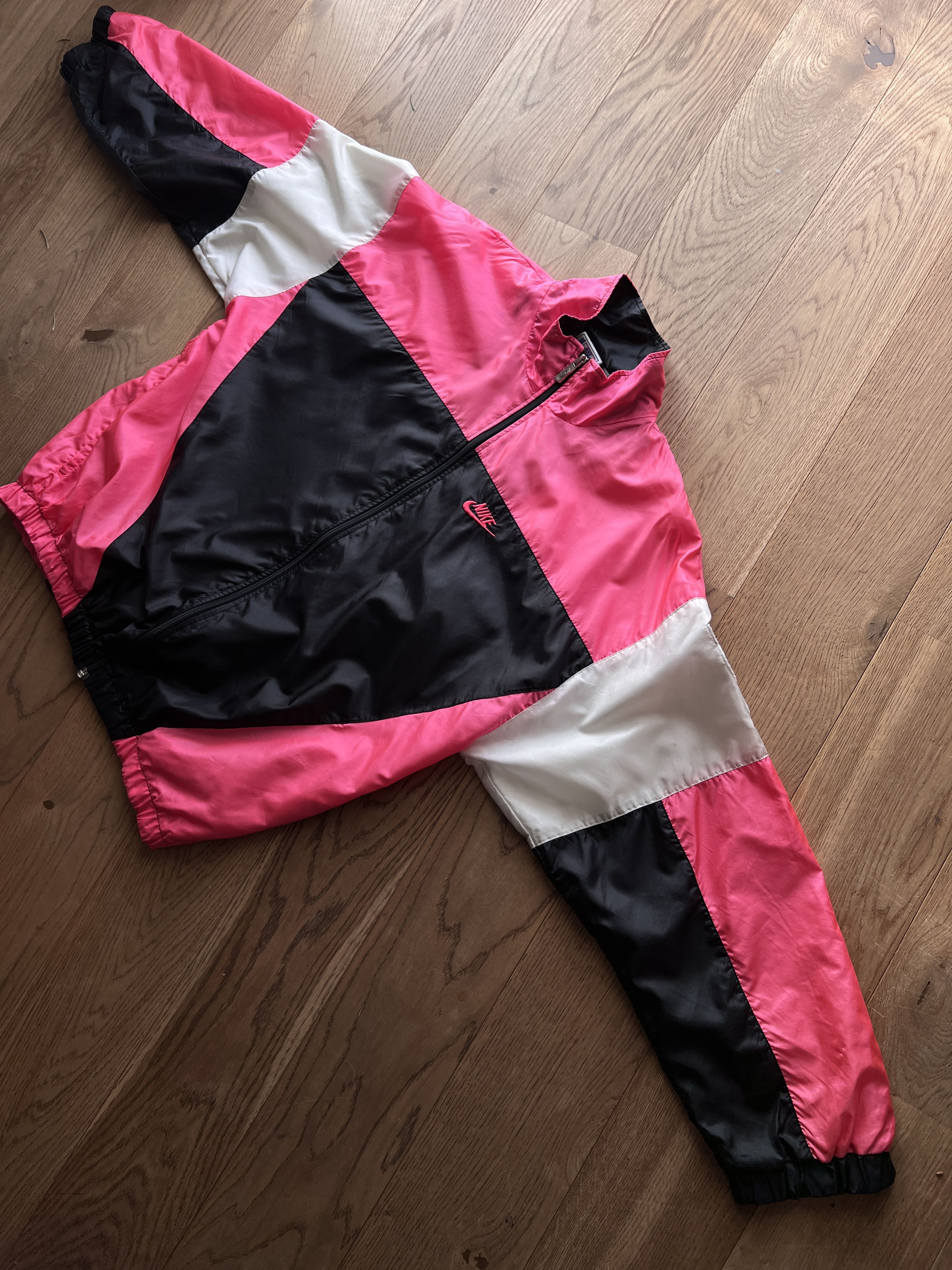 Nike Rare! Nike International 1980s nylon track top retro jacket Size US M / EU 48-50 / 2 - 4 Thumbnail