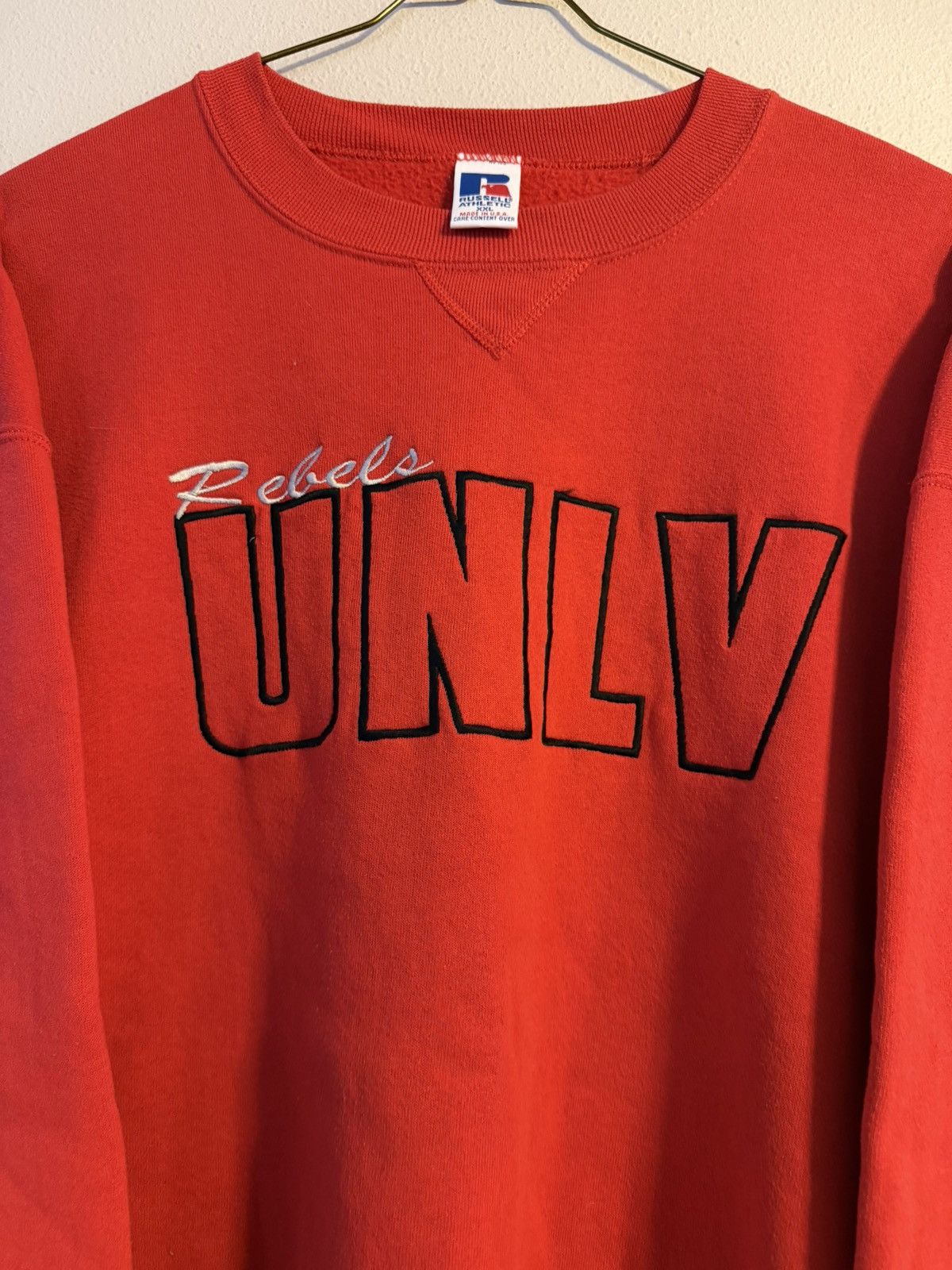 Russell Athletic 90s made in usa UNLV Rebels embroidered crewneck 2xl Size US XXL / EU 58 / 5 - 2 Thumbnail