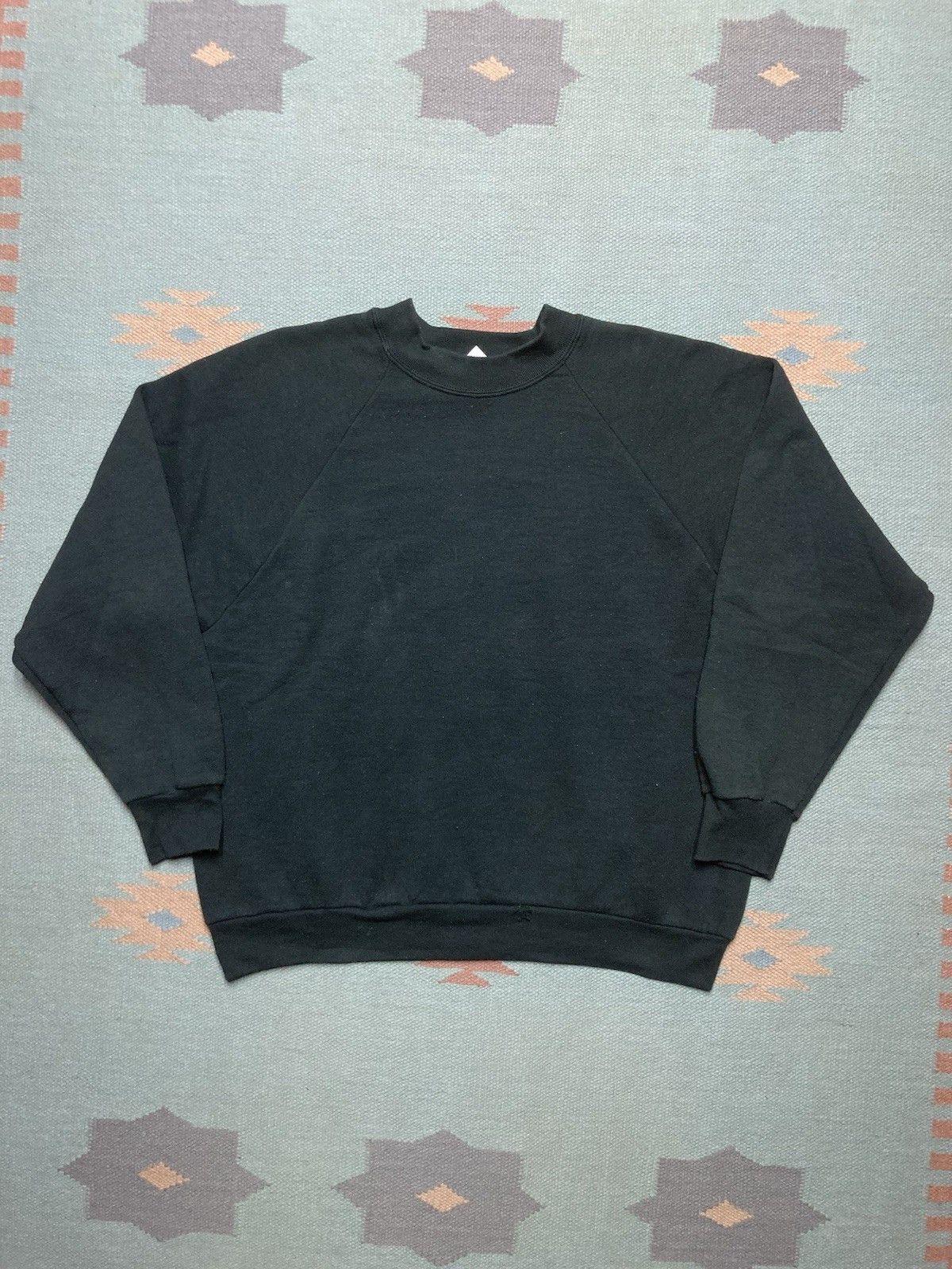 Fruit Of The Loom × Vintage crewneck sweatshirt blank goth grunge fruit of the loom L Size US L / EU 52-54 / 3 - 1 Thumbnail