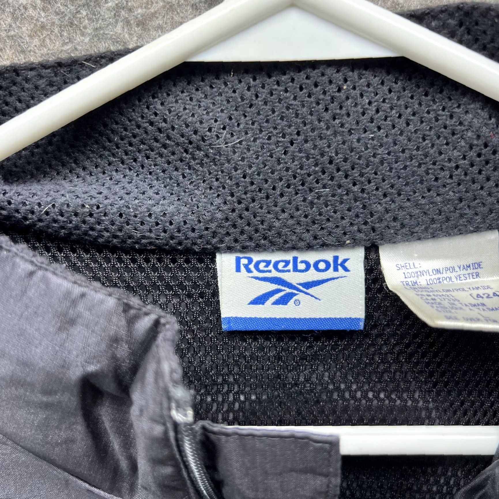 Reebok VINTAGE Reebok Jacket Windbreaker Bomber Full Zip Black L Men Size US L / EU 52-54 / 3 - 5 Thumbnail