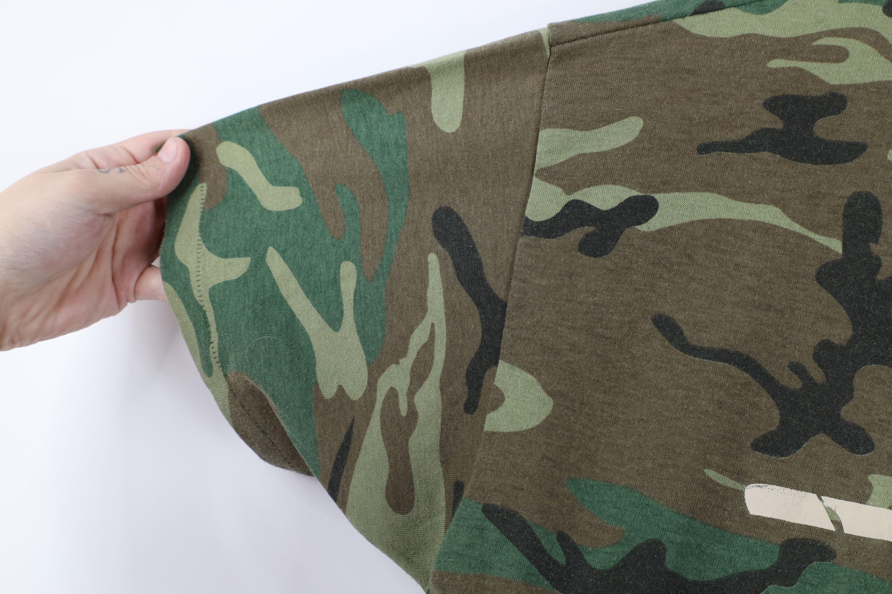 Vintage Vintage 90s Streetwear Spell Out Jeep Camouflage T-Shirt USA Size US L / EU 52-54 / 3 - 9 Thumbnail