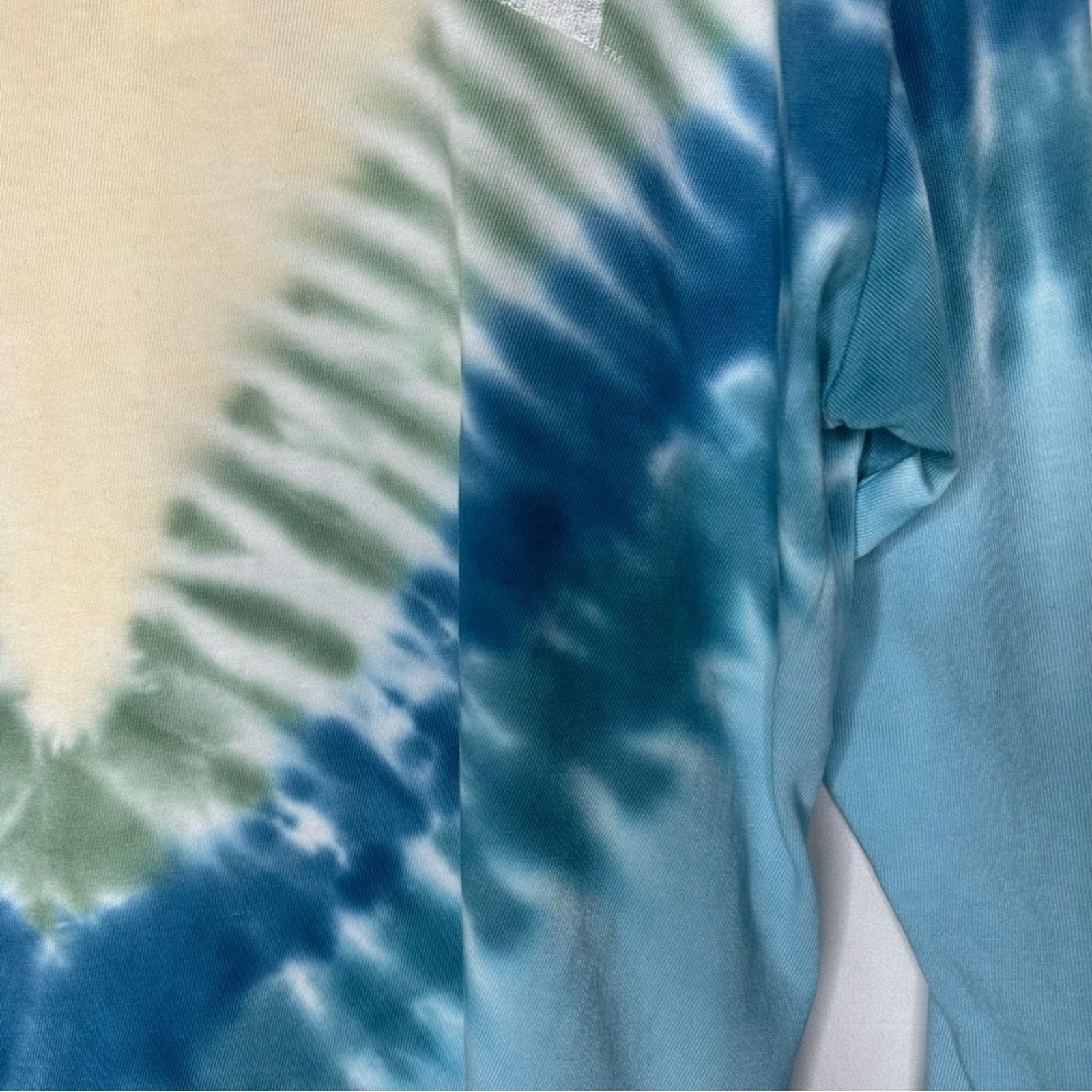 Daydreamer DAYDREAMER Yale Beach View Cropped Tie Dye Pullover NWT XS Size XS / US 0-2 / IT 36-38 - 4 Thumbnail