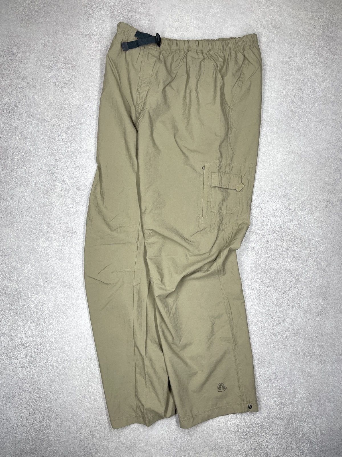 Nike ACG Vintage Nike ACG Nylon Cargo Pants Beige Gorpcore Techwear Size US 36 / EU 52 - 9 Thumbnail