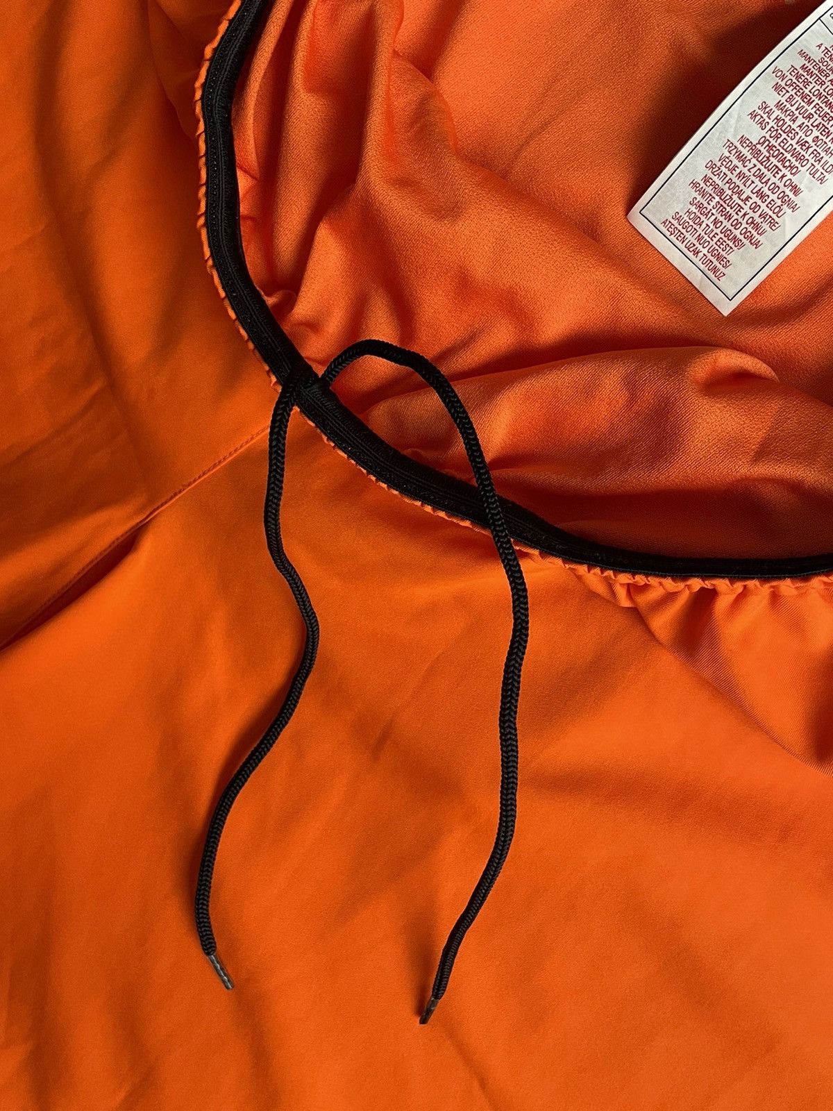 Nike Nike Vintage KNVB Netherlands Shorts Orange Size XL-XXL Size US 38 / EU 54 - 4 Thumbnail