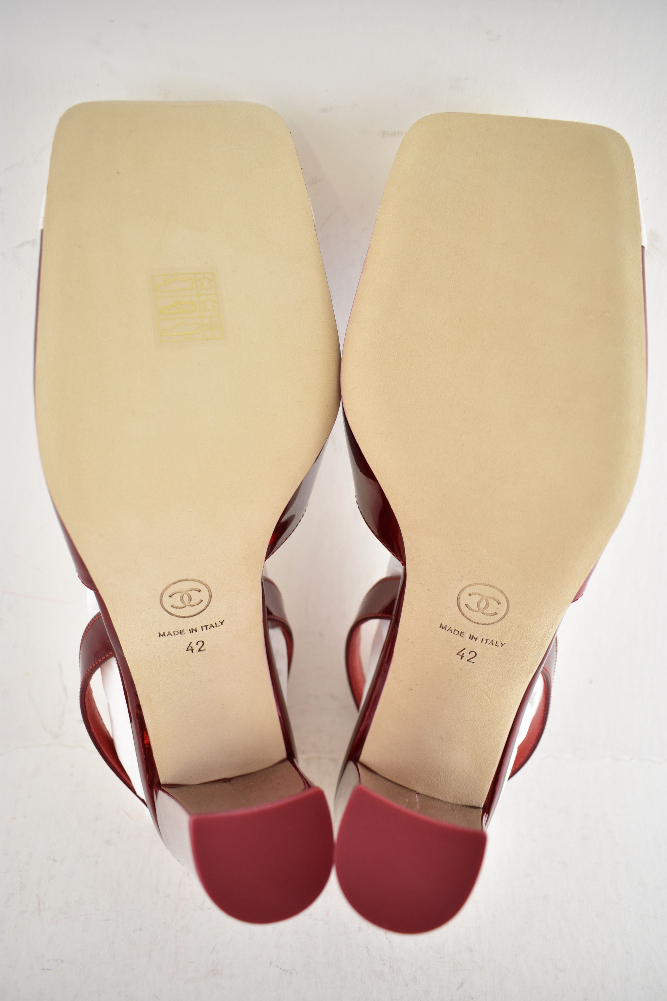 Chanel 26S Blazy White Square Toe CC Slingback Block Heel Pump 42 Size US 12 / IT 42 - 19 Thumbnail