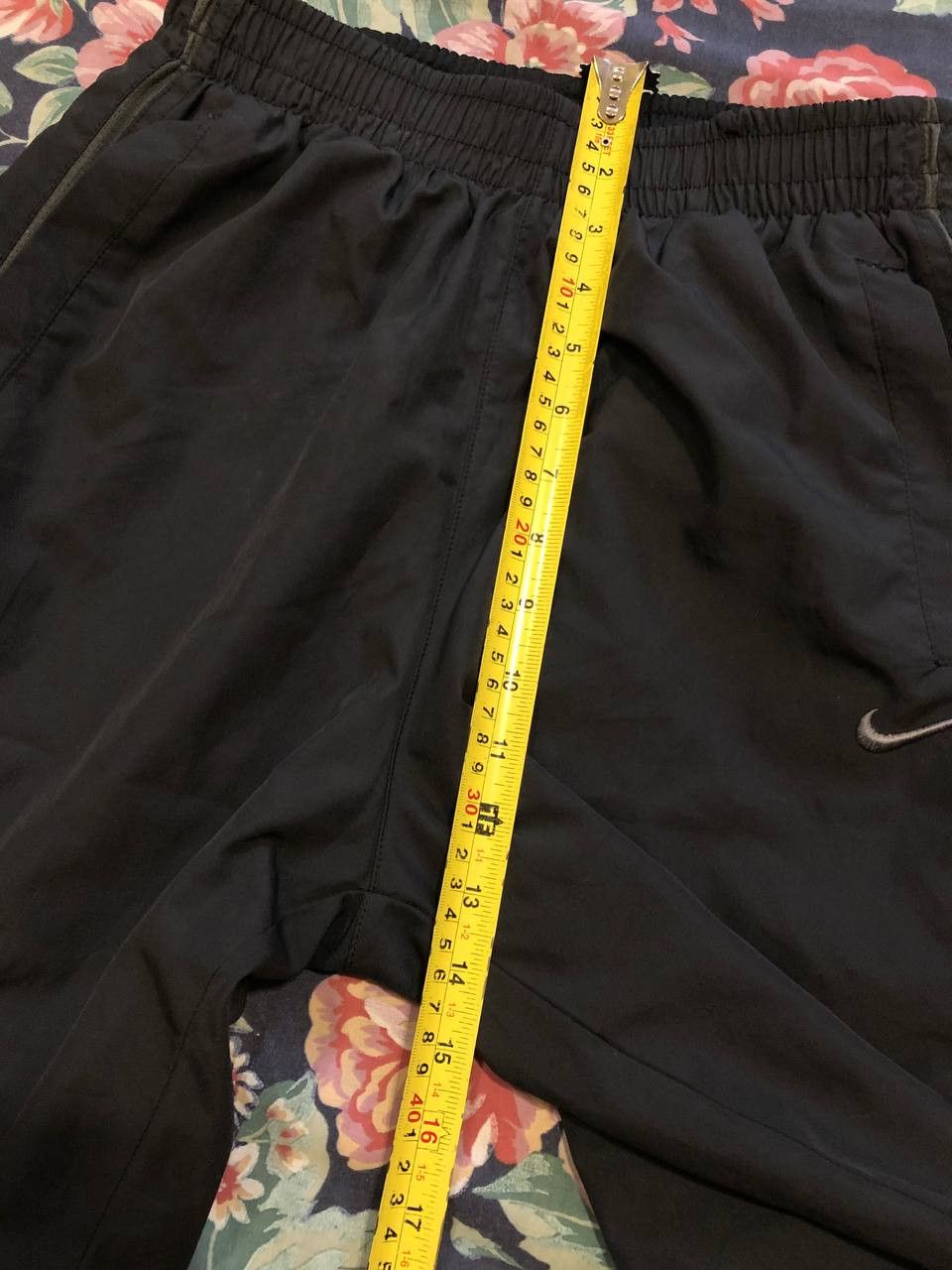 Nike NIKE black Vintage logo Casual pants Y2K streetwear Size US 30 / EU 46 - 12 Thumbnail