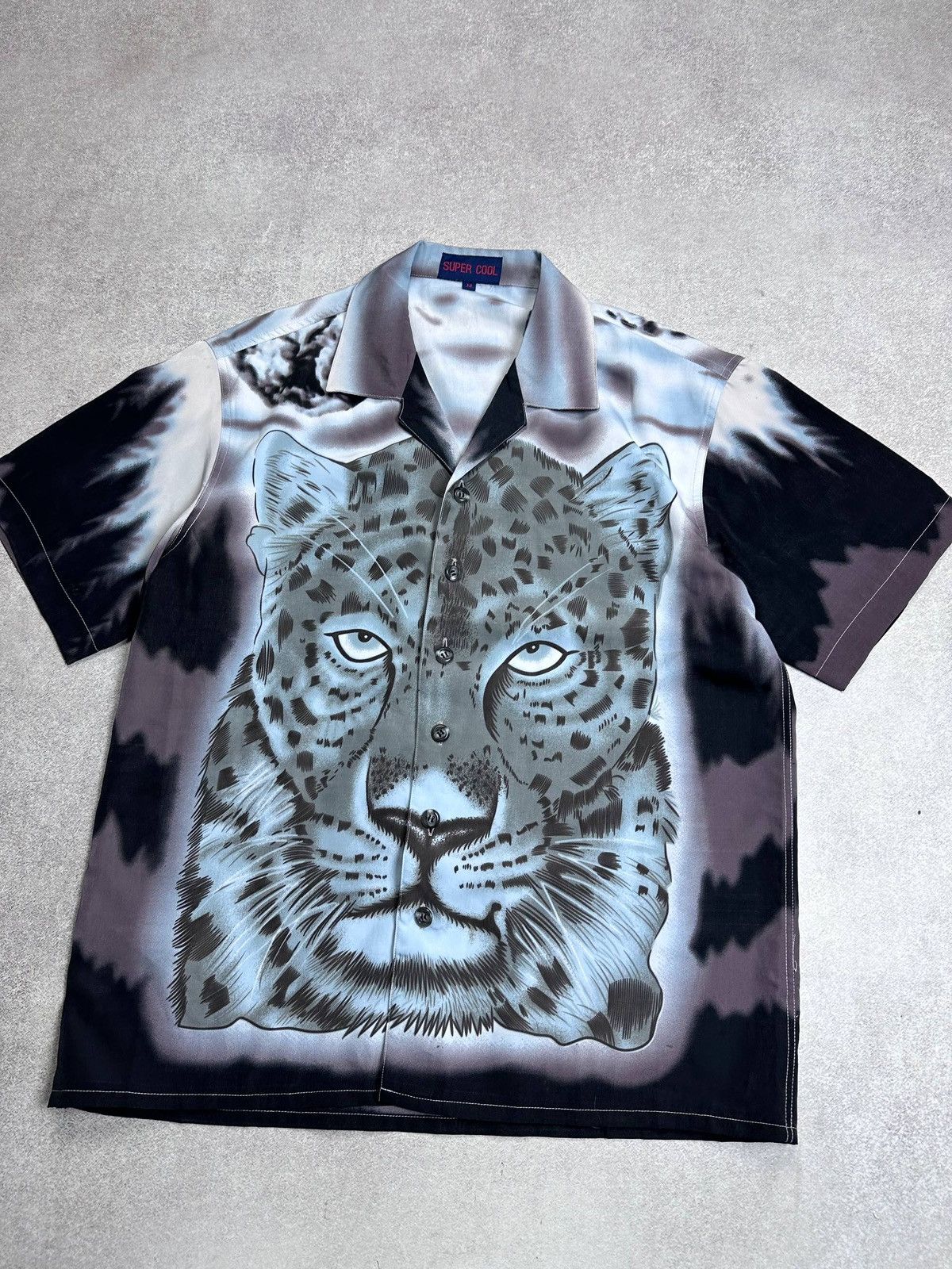 Japanese Brand Vintage All Over Print Tiger Hawaiian Shirt Rare M Size US M / EU 48-50 / 2 - 2 Thumbnail