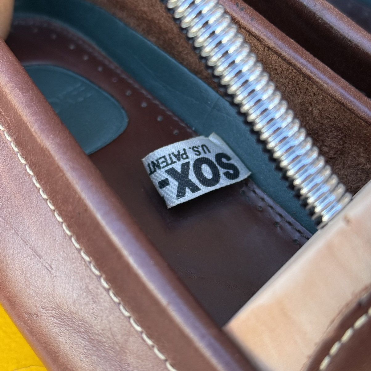 Cherokee × Vintage Vintage Cherokee SOX Patent Brown Leather Penny Loafers Size US 9.5 / EU 42-43 - 5 Thumbnail