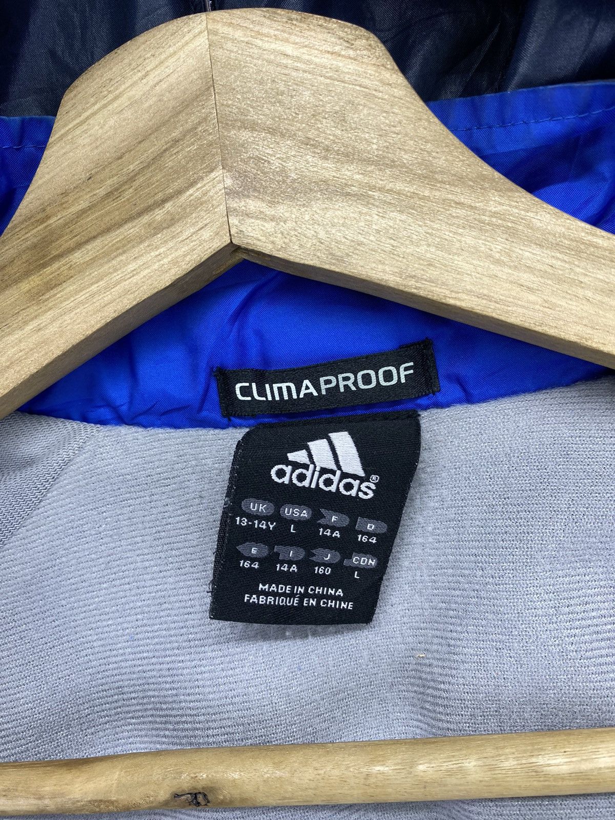 Adidas Tukar brand Size M / US 6-8 / IT 42-44 - 15 Thumbnail