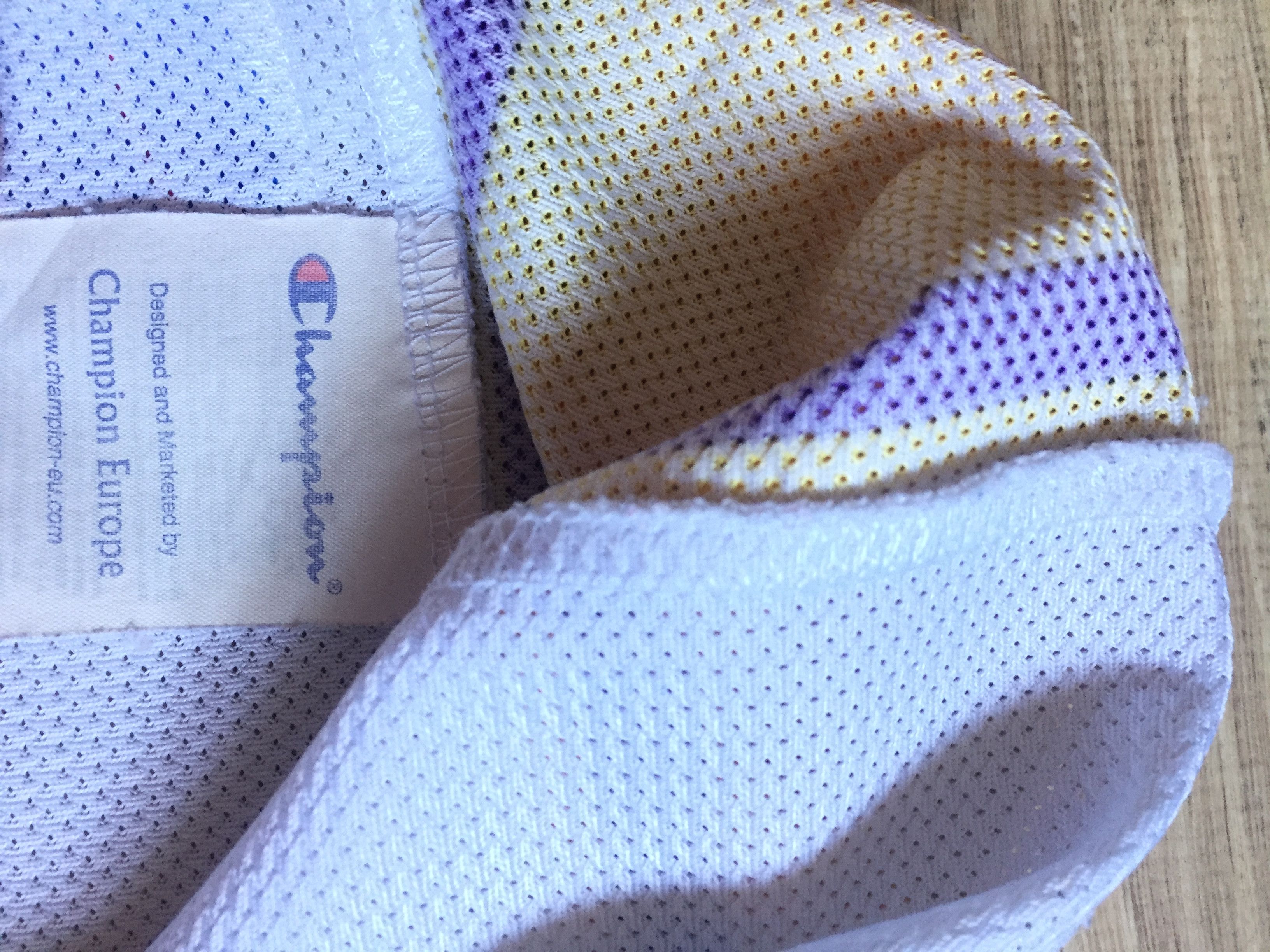 Champion × NBA × Vintage Vintage Champion Los Angeles Lakers Youth Kobe Bryant #8 Size US XXS / EU 40 - 8 Thumbnail
