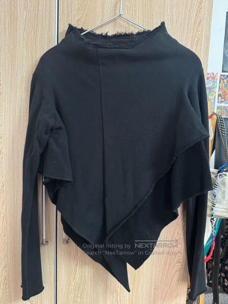 Comme des Garcons Comme des Garcons Asymmetrical Top Size S / US 4 / IT 40 - 1 Thumbnail