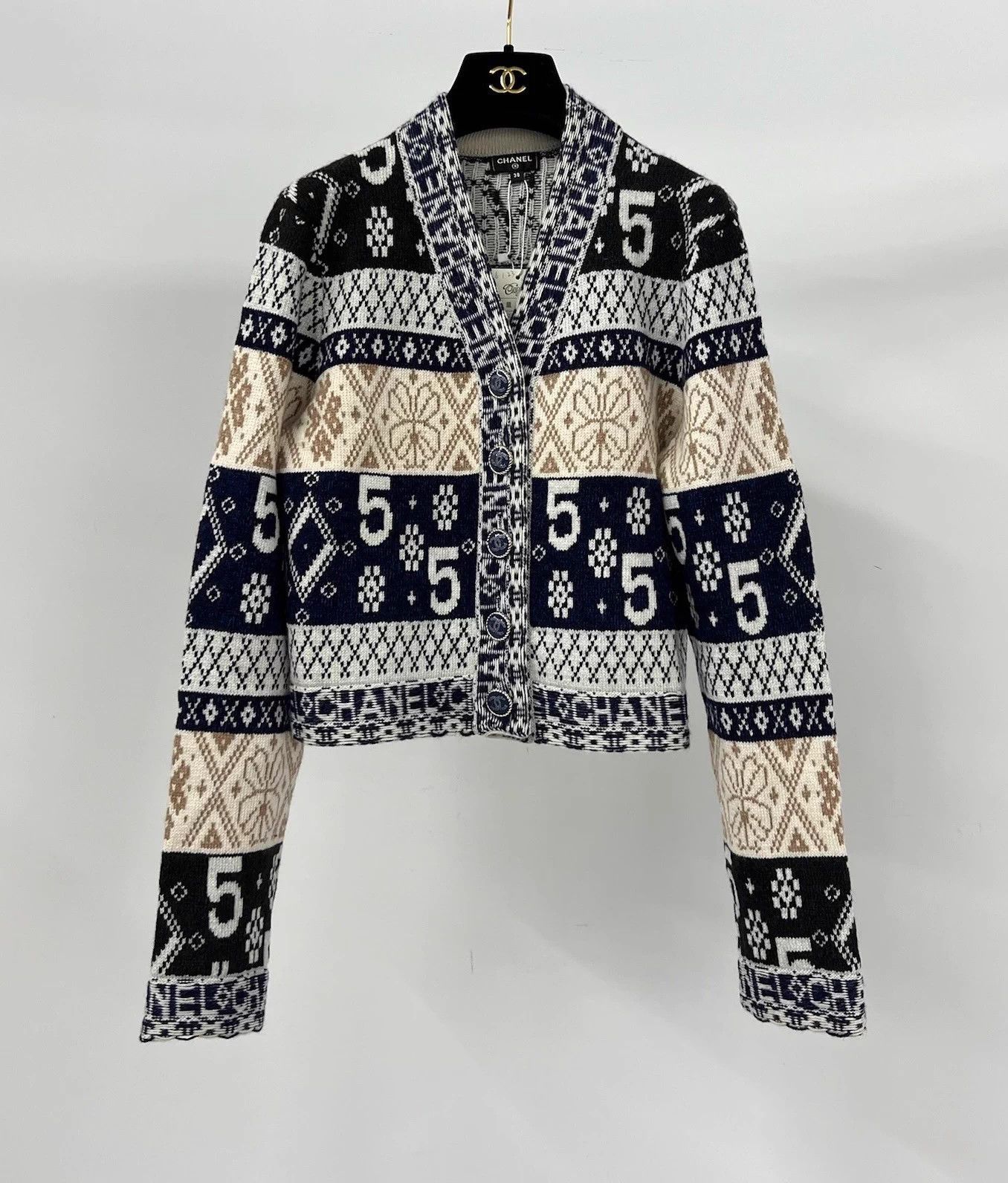Chanel Chanel N°5 Logo Cashmere Cardigan FR38 Size S / US 4 / IT 40 - 1 Thumbnail