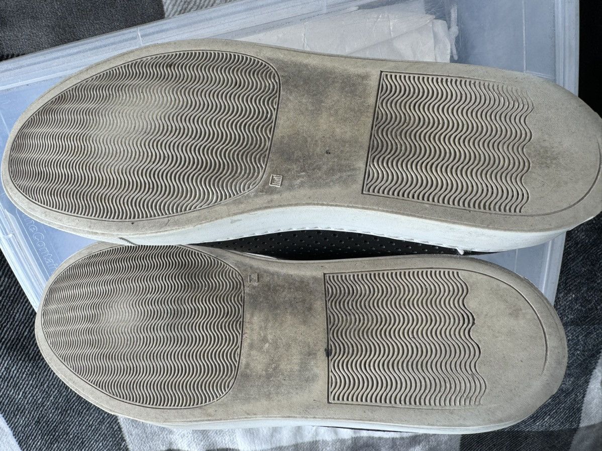 Common Projects Common Projects Black Leather perforated Low top sz 41 Size US 9 / EU 42 - 8 Thumbnail