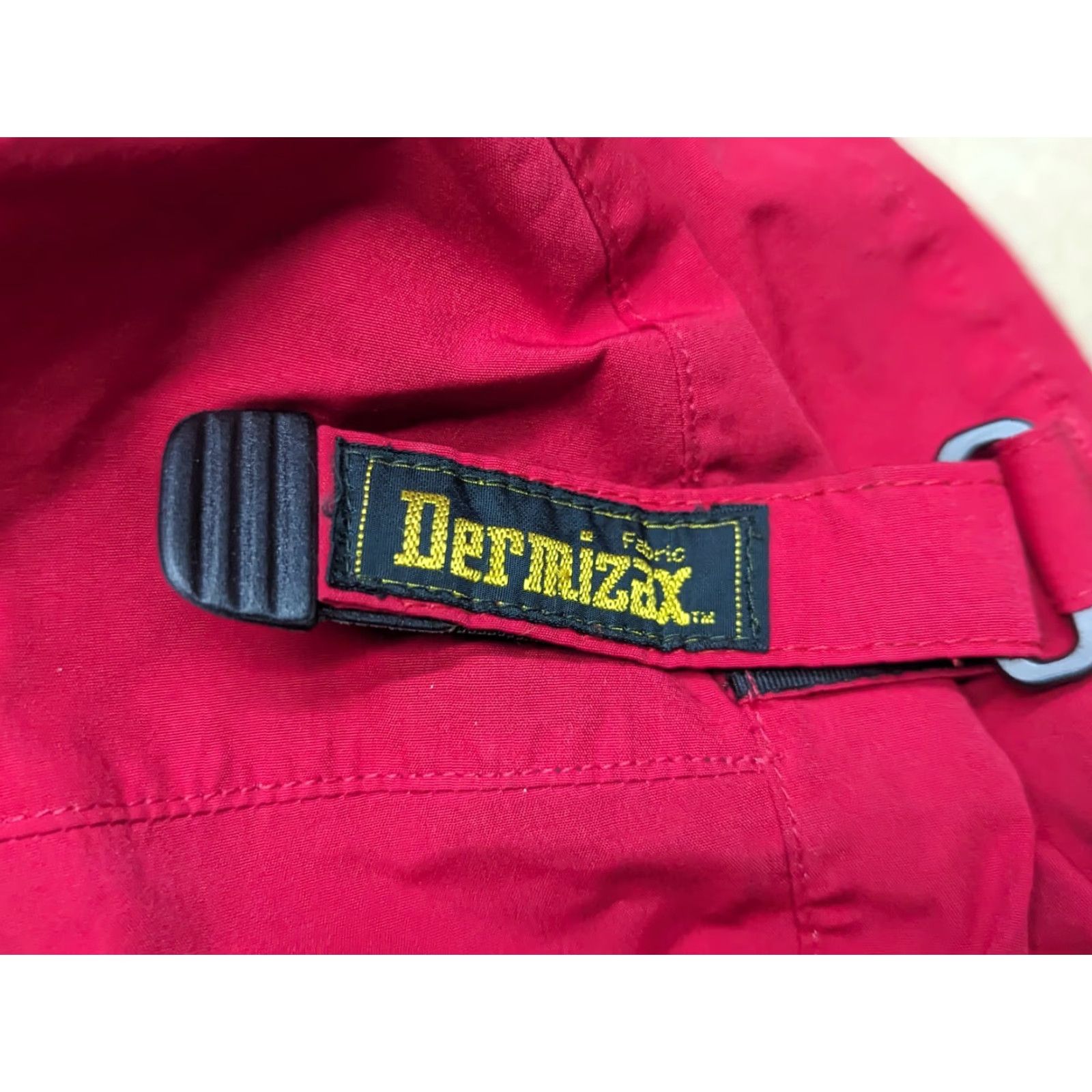 Vintage Bergans of Norway Mountain Cap Beanie Unisex Adults Size M Red Trekking Dermizax Water Resistant Seasonal Knit Cap 57-58 - Size ONE SIZE - 3 Thumbnail