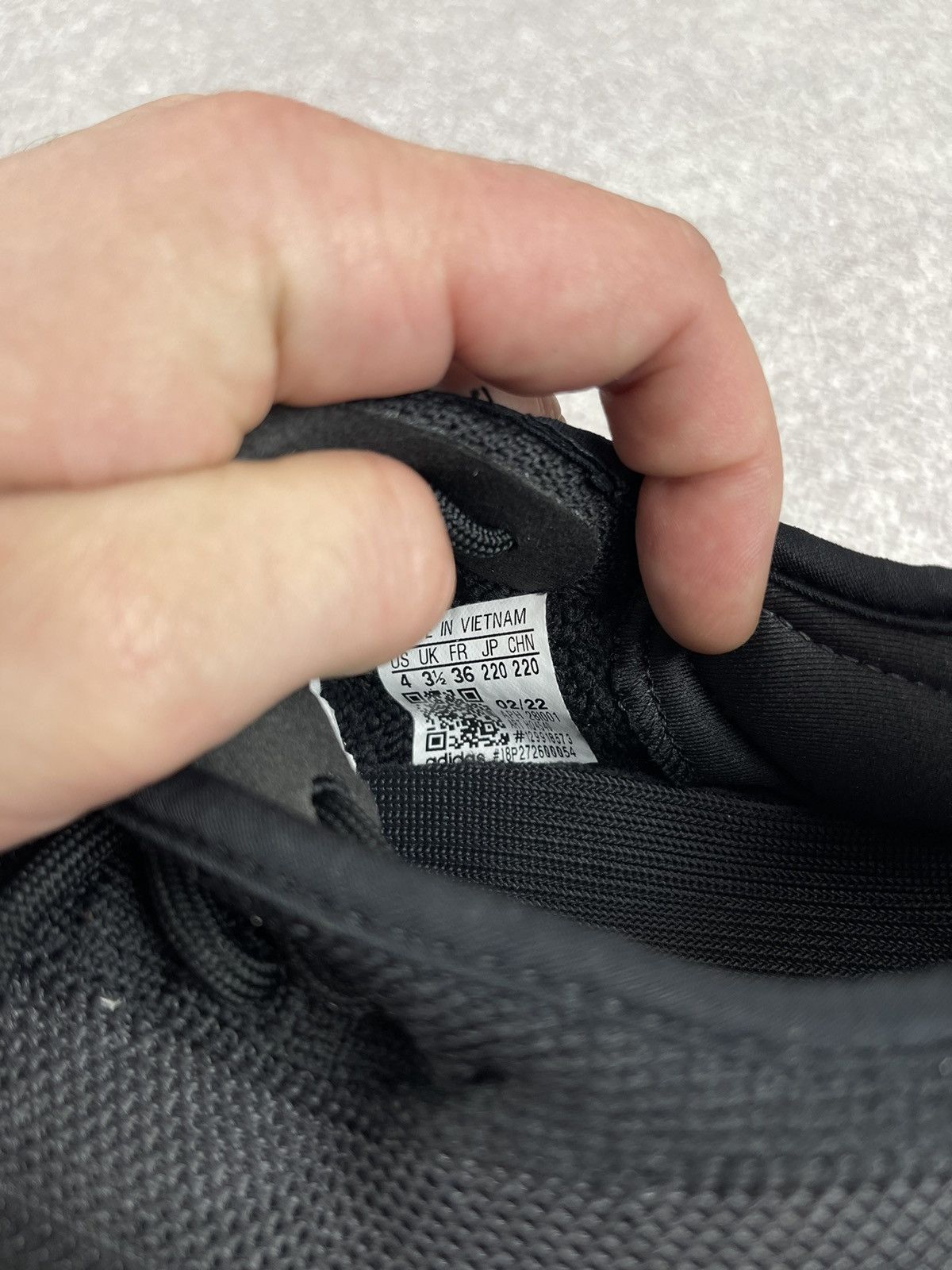 Adidas Adidas Yeezy Boost 350 V2 Onyx Sneakers Size 36 Size US 5 / IT 35 - 8 Thumbnail