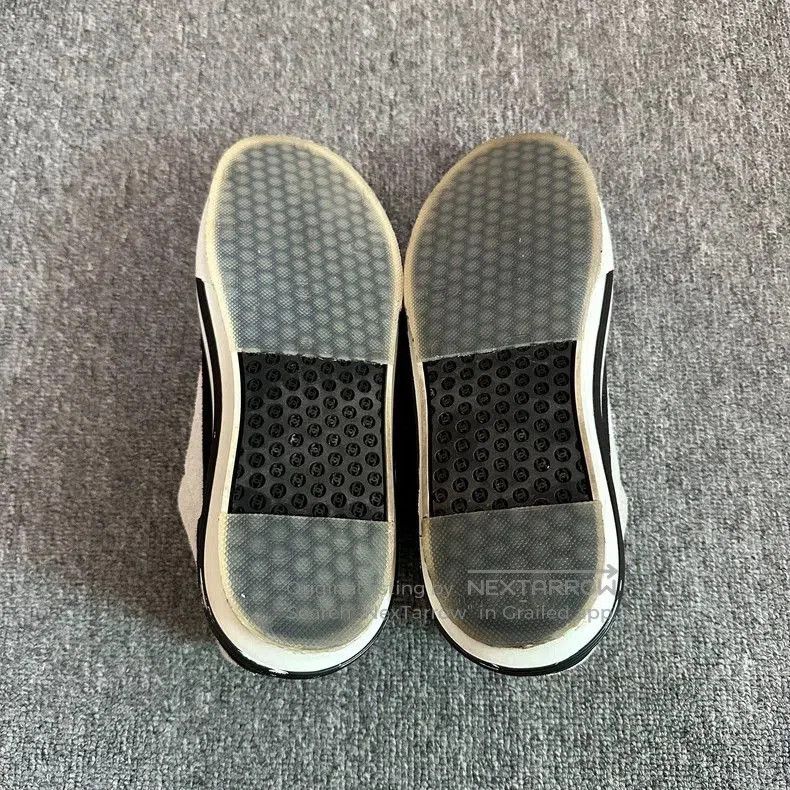 Chanel Chanel 23B Black White Lowtop Sneakers . Size US 7 / EU 40 - 5 Thumbnail