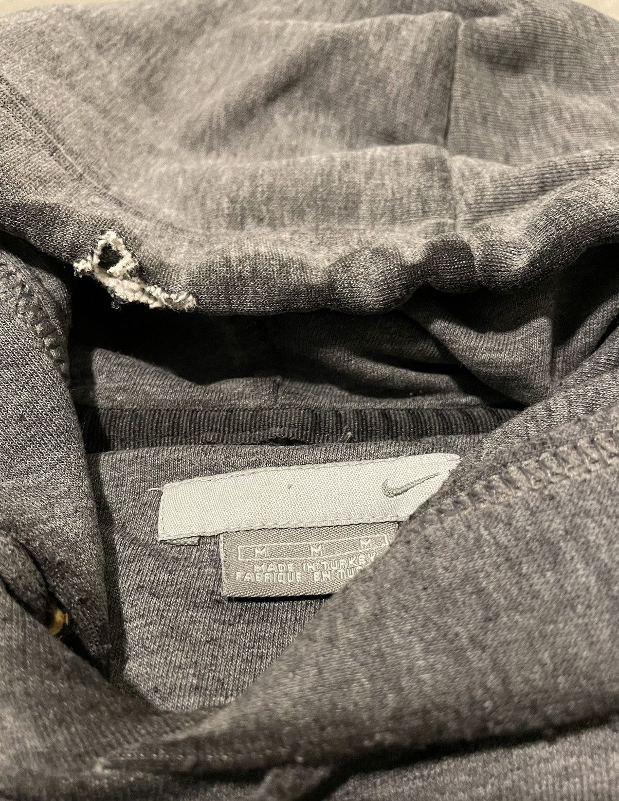 Nike Men’s Early 2000’s Nike “Faded Basic” Hoodie (Sz.M) Size US M / EU 48-50 / 2 - 4 Thumbnail