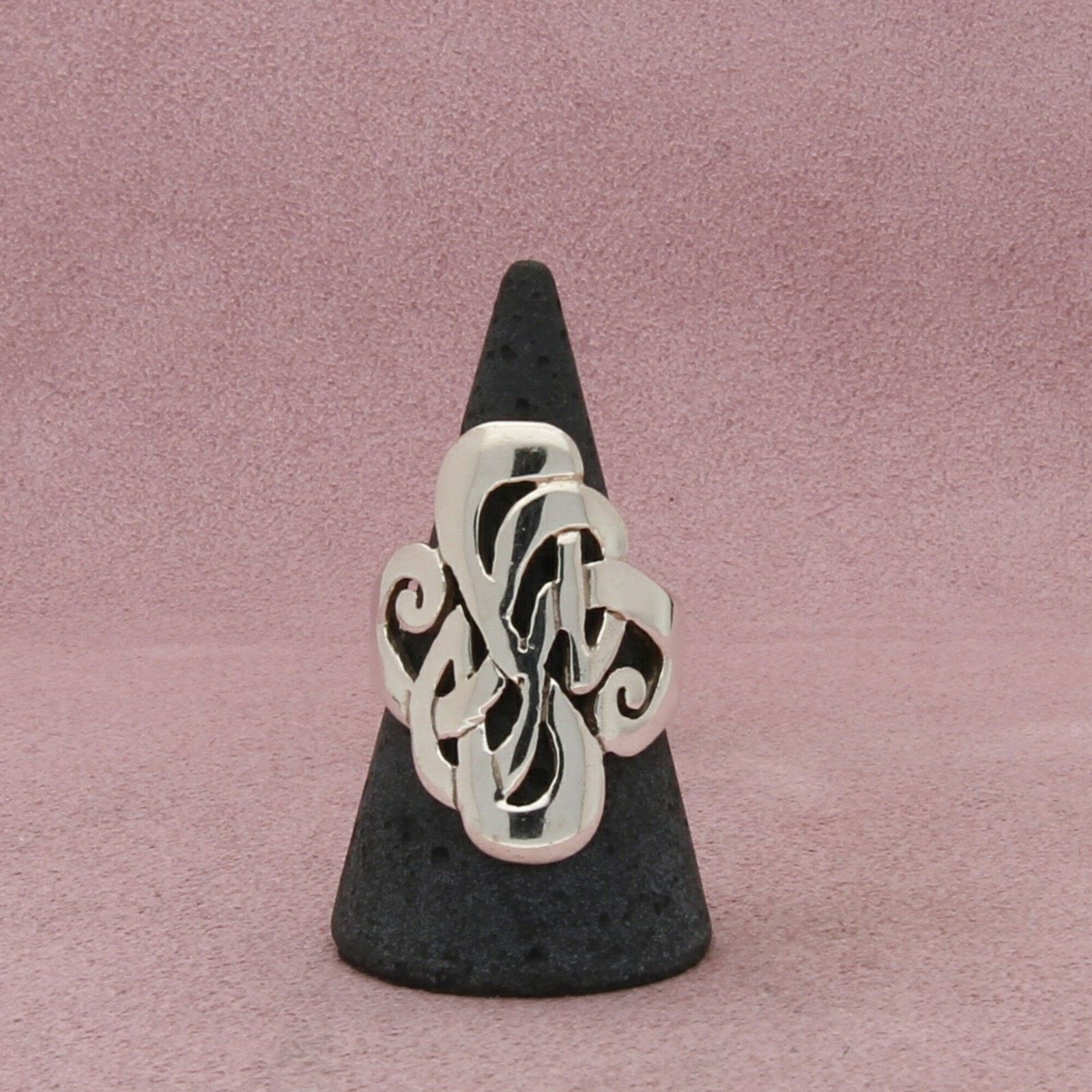 Sterling Silver sterling silver vintage elongated scroll ring size 9.25 Size ONE SIZE - 1 Thumbnail