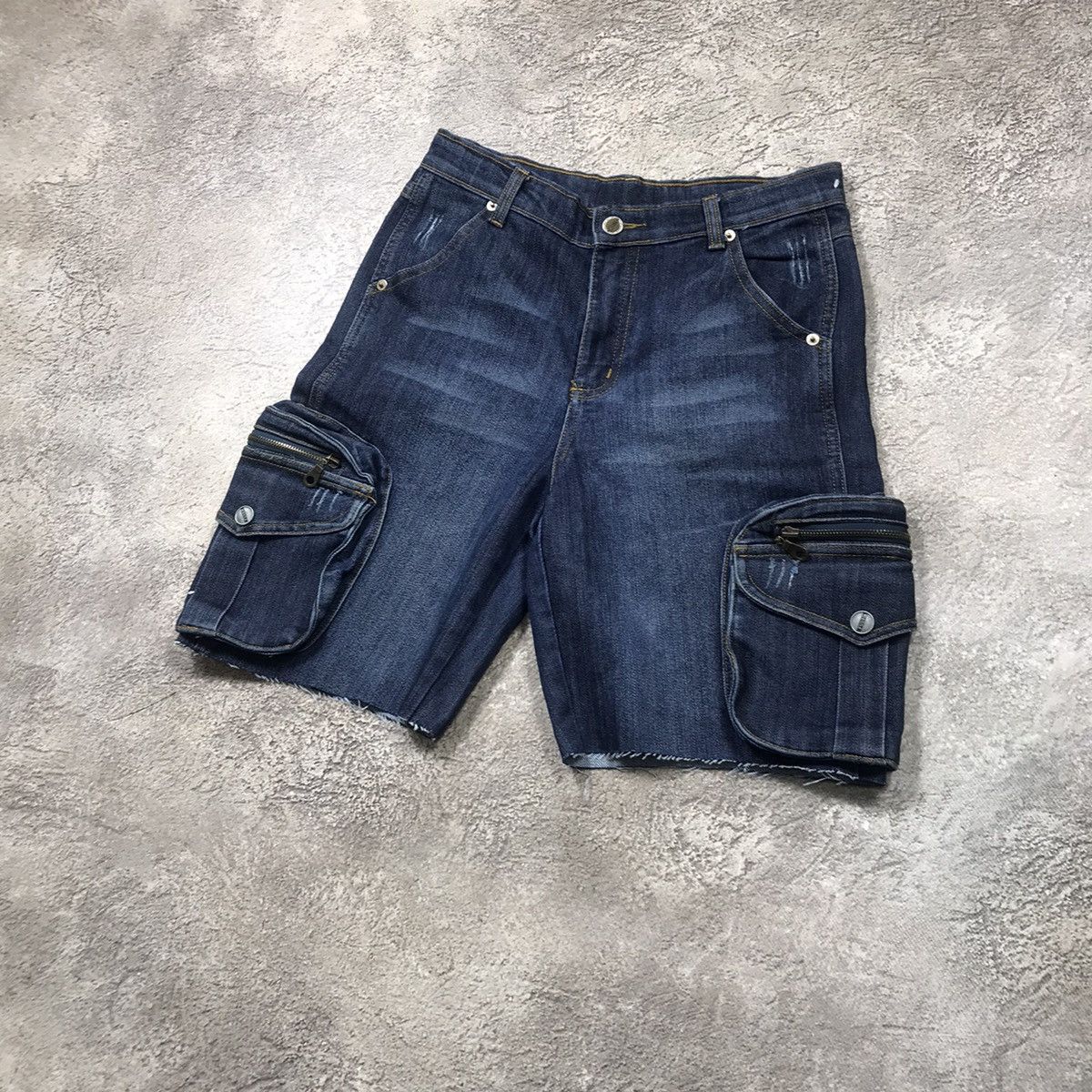 Japanese Brand VINTAGE CARGO DENIM DISTRESSED SHORTS JAPAN STREETWEAR Y2K Size US 28 / EU 44 - 1 Thumbnail