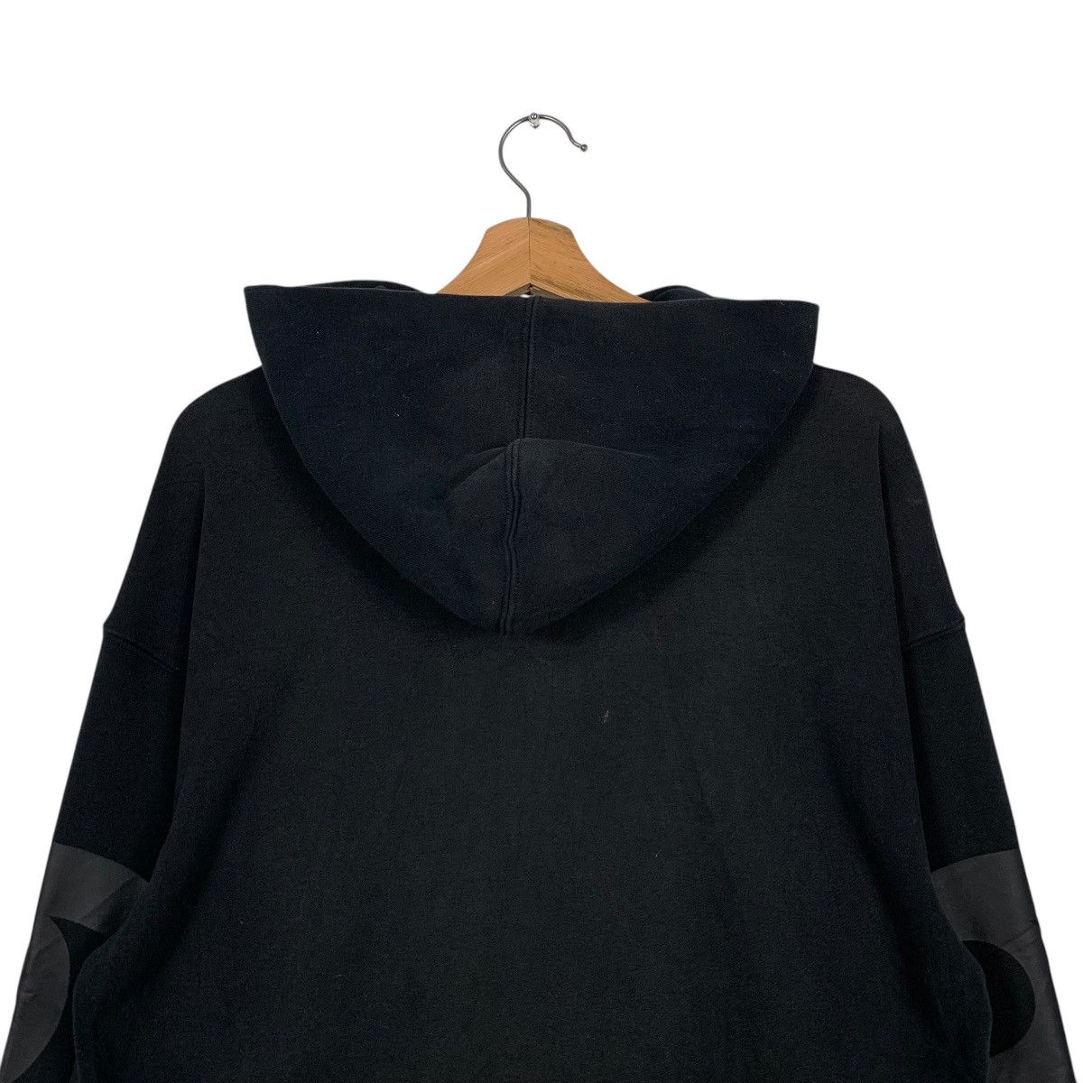 Gap GAP Center Logo Pullover Black Hoodies Sweatshirt #1789-C79 Size US S / EU 44-46 / 1 - 8 Thumbnail