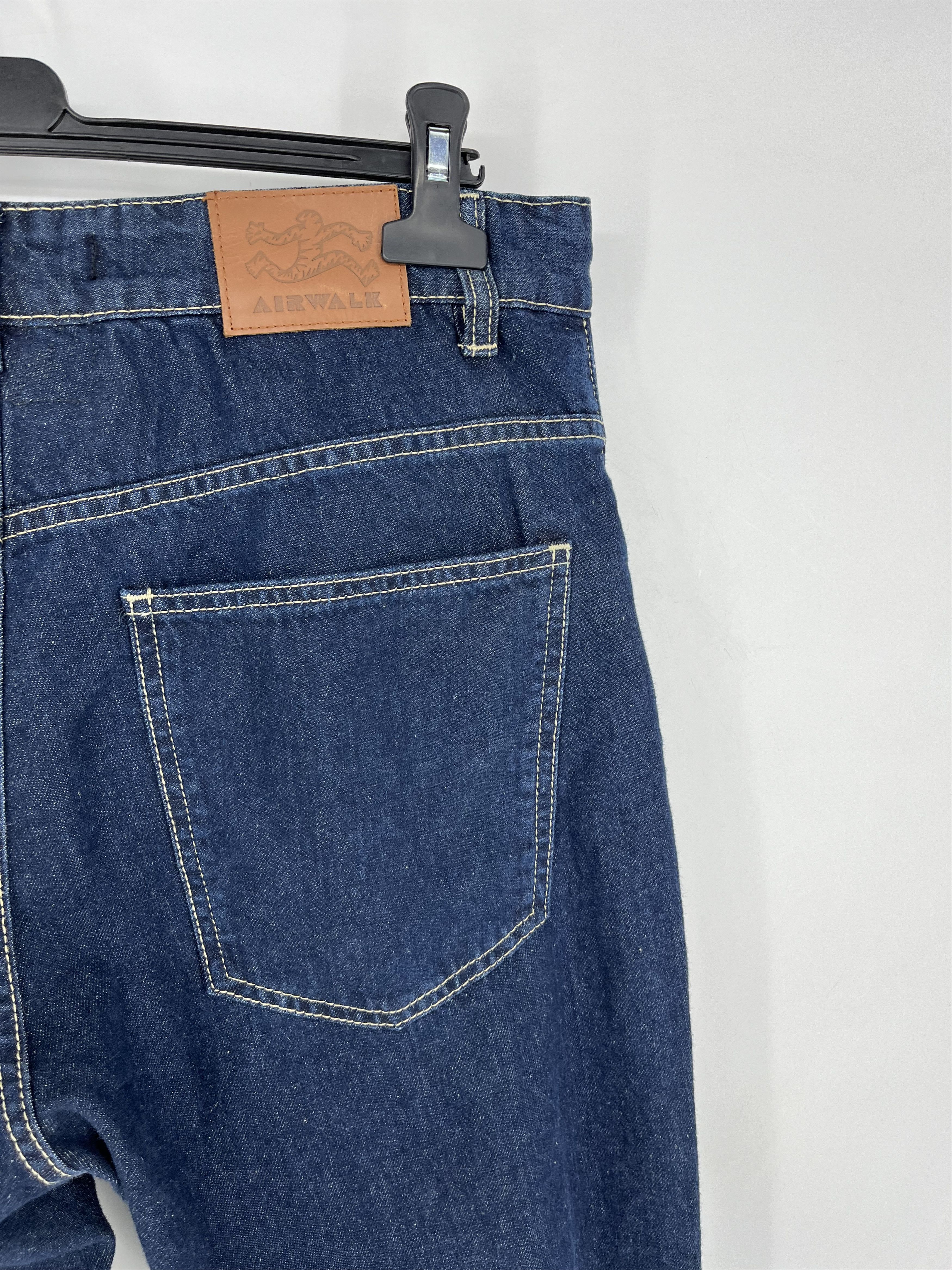 Airwalk × Vintage Vintage Airwalk Turn Up Jean Running Man Skate Jeans Size US 32 / EU 48 - 9 Thumbnail
