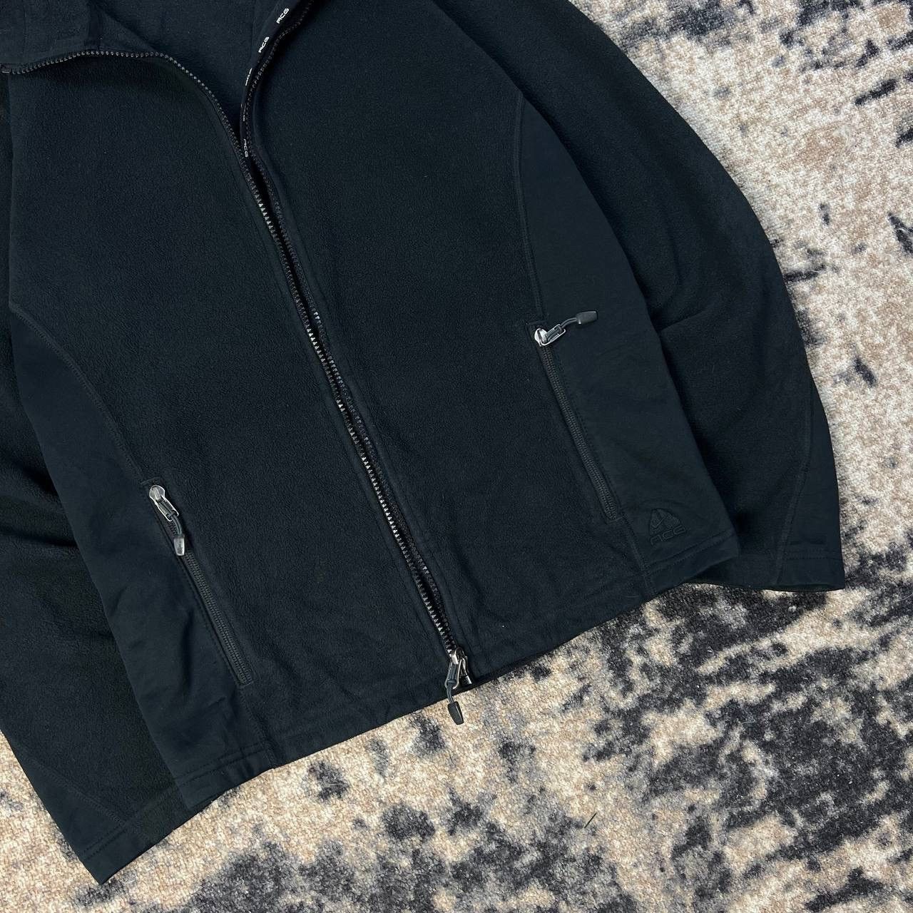 Nike ACG Nike ACG Vintage Y2K Mini Logo Zip Up Fleece Track Jacket Size US L / EU 52-54 / 3 - 3 Thumbnail