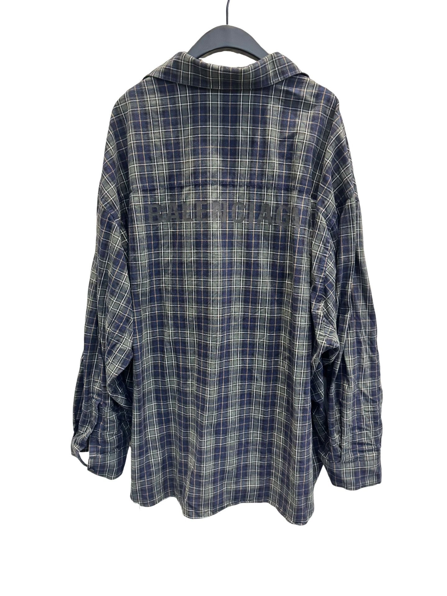 Balenciaga Balenciaga Plaid Logo Button Up Shirt US S Size US S / EU 44-46 / 1 - 1 Thumbnail