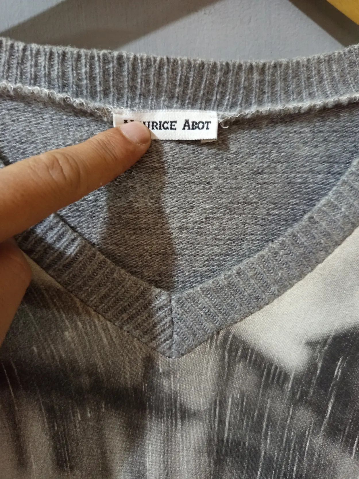 Other Maurice Abot Art Print Knit V-Neck Sweater Size US M / EU 48-50 / 2 - 8 Thumbnail