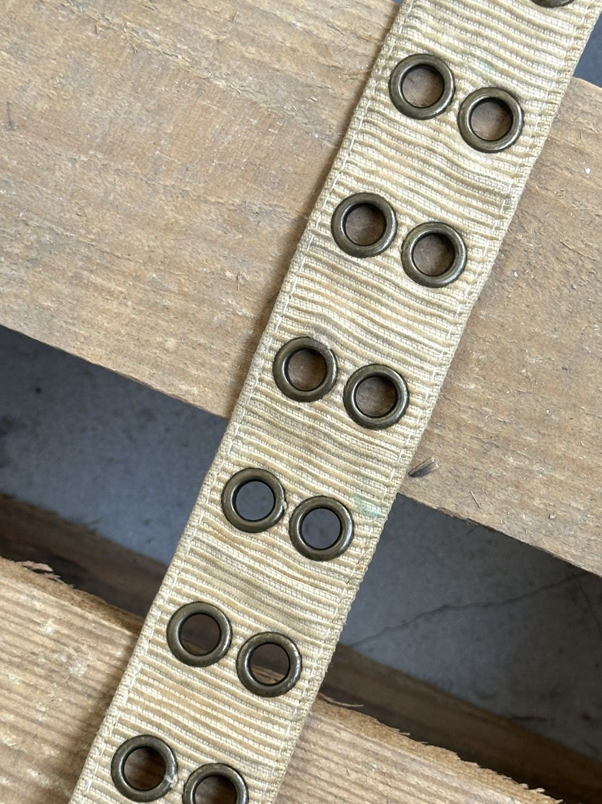 Other Vintage Beige Corduroy Metal Circles Belt Size ONE SIZE - 5 Thumbnail