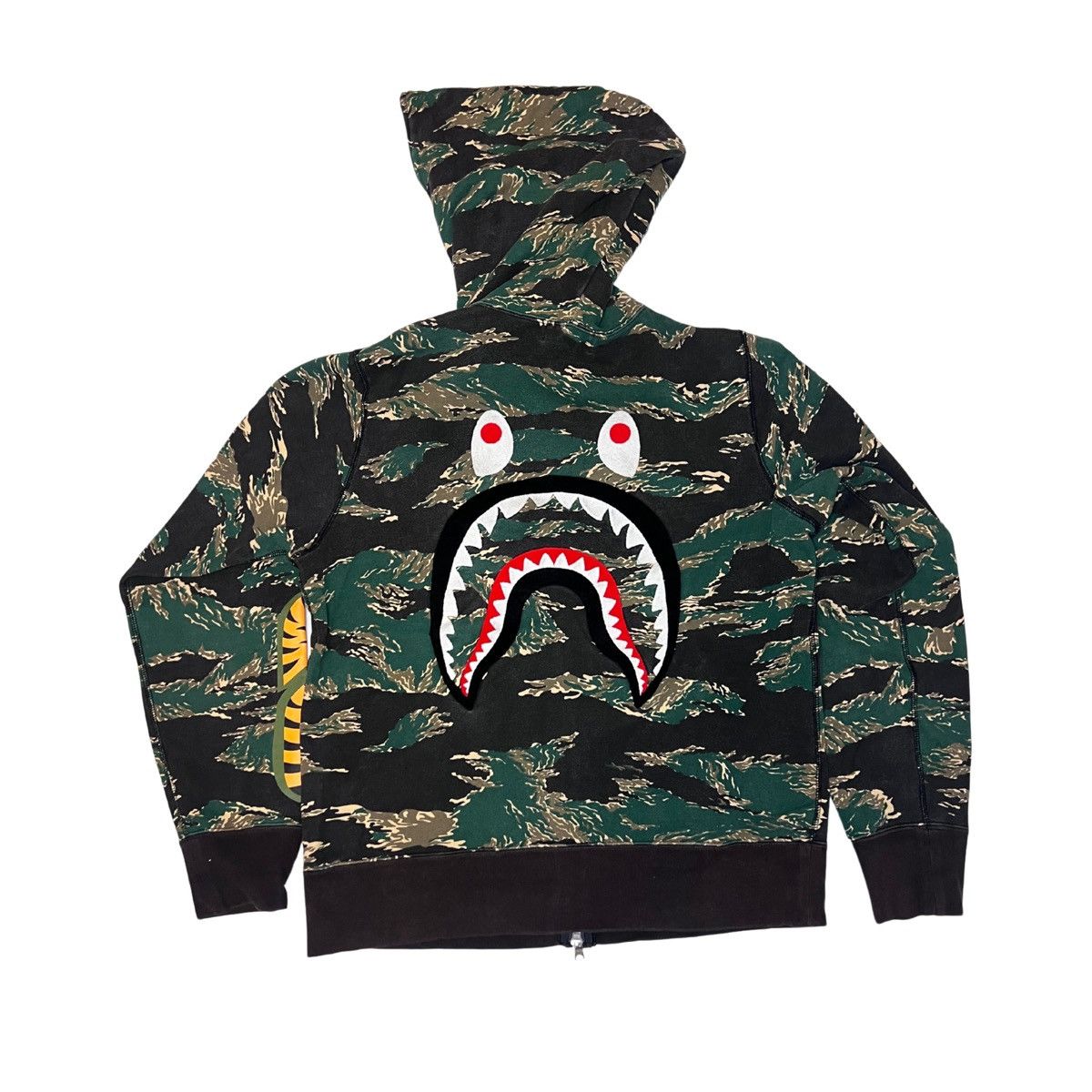 Bape Bape shark tiger camo full zip hoodie WGM a bathing ale Size US S / EU 44-46 / 1 - 3 Thumbnail