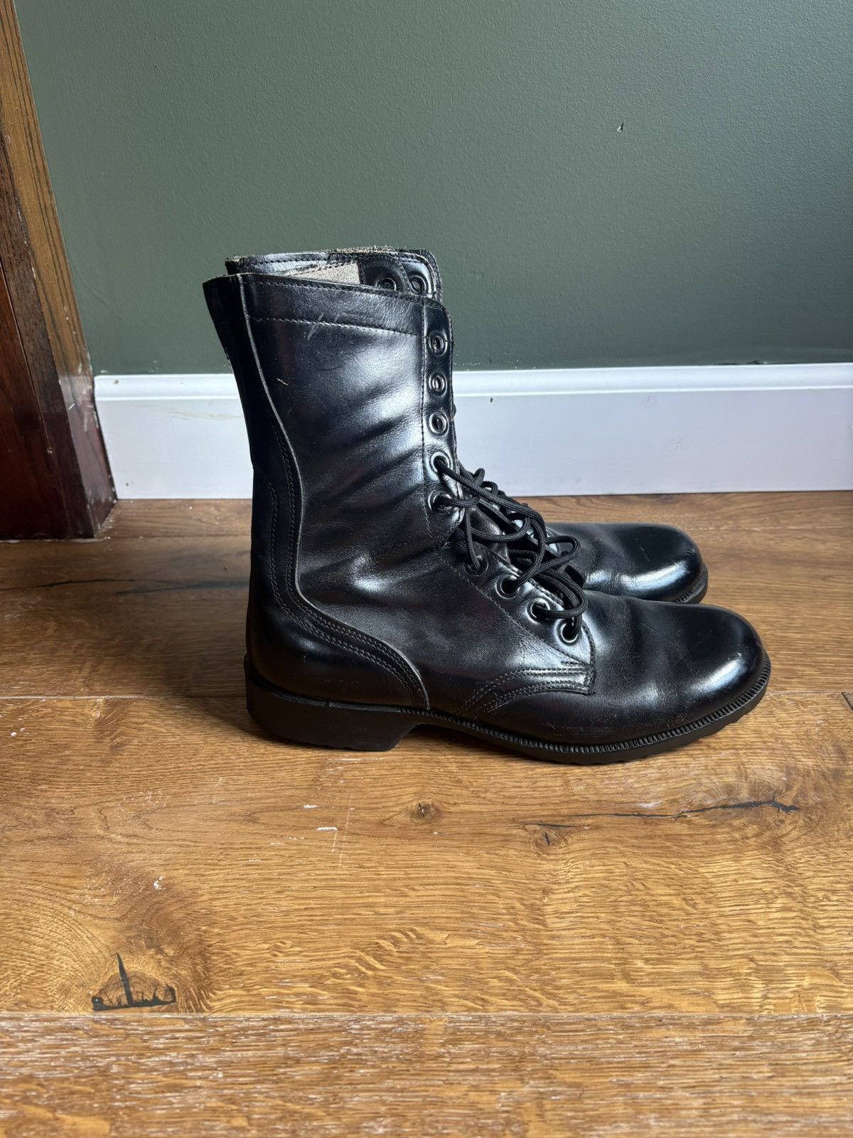 Vintage Vintage Canadian Military Boots Size US 9 / EU 42 - 1 Thumbnail