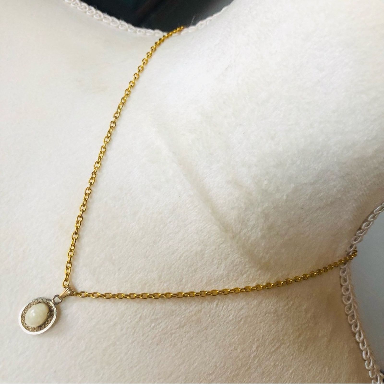 Vintage Vintage genuine opal 12kt gold filled pendant necklace Size ONE SIZE - 5 Thumbnail