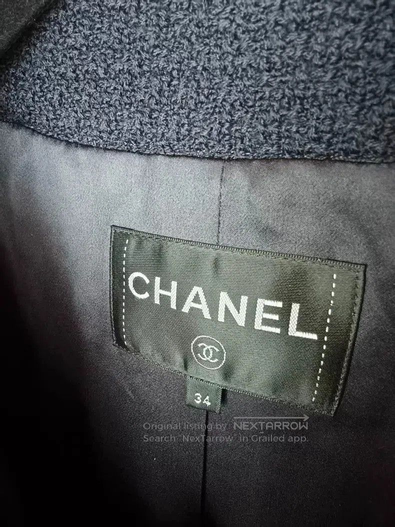Chanel Chanel Classic Buttoned Coat. Size US M / EU 48-50 / 2 - 2 Thumbnail