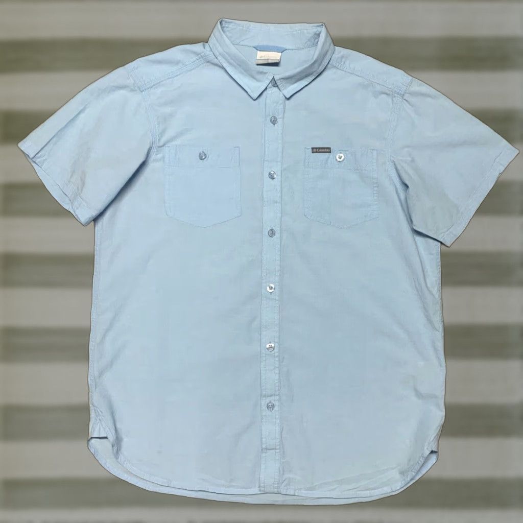 Vintage Columbia Mens Button-Down Short Sleeve Shirt L Blue Solid Cotton Regular Size Large Size US 33 - 1 Thumbnail
