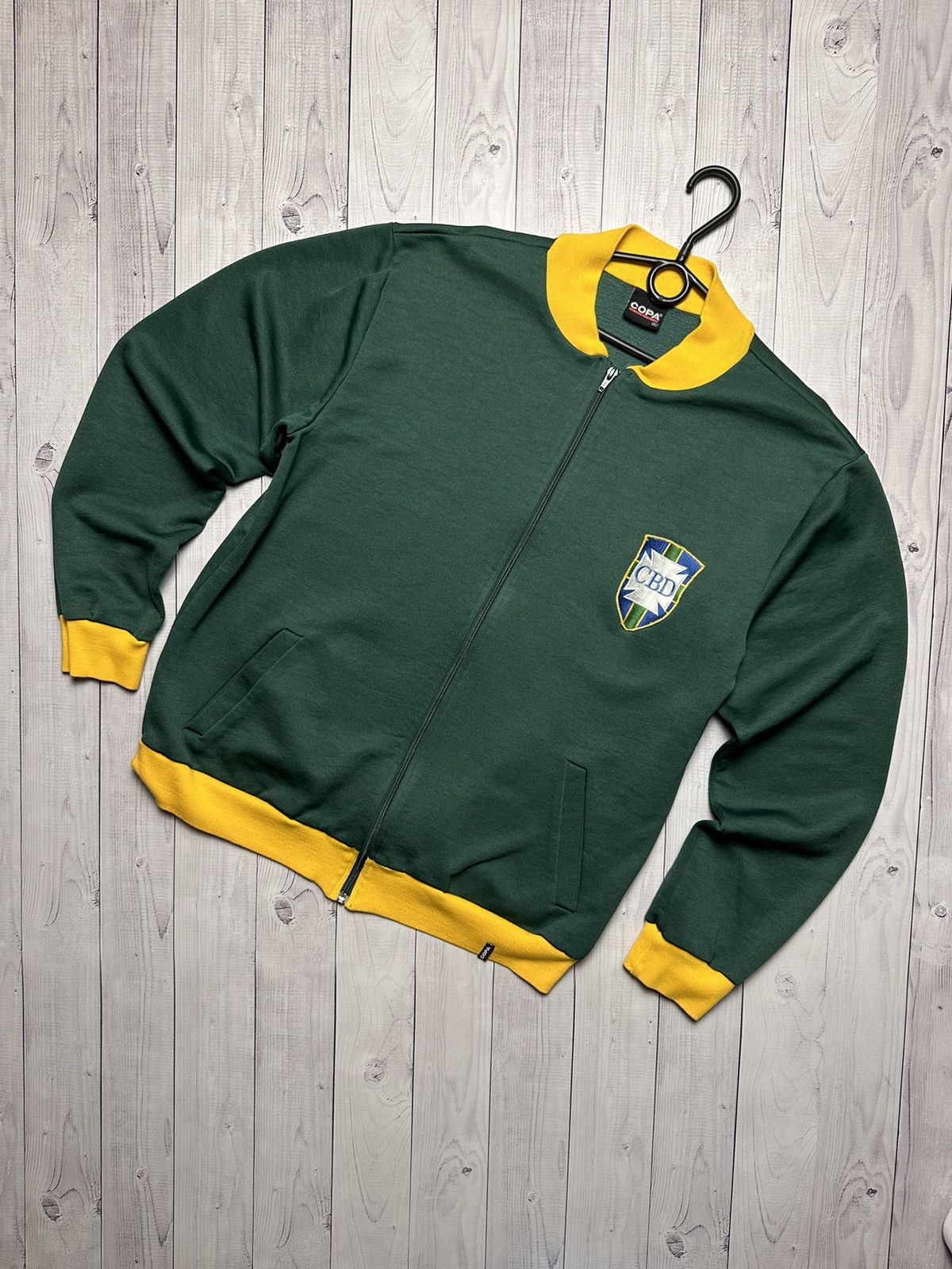 image of Soccer Jersey x Vintage Brazil Soccer Jacket Logo Brasil Retro Size XL in Green, Men's