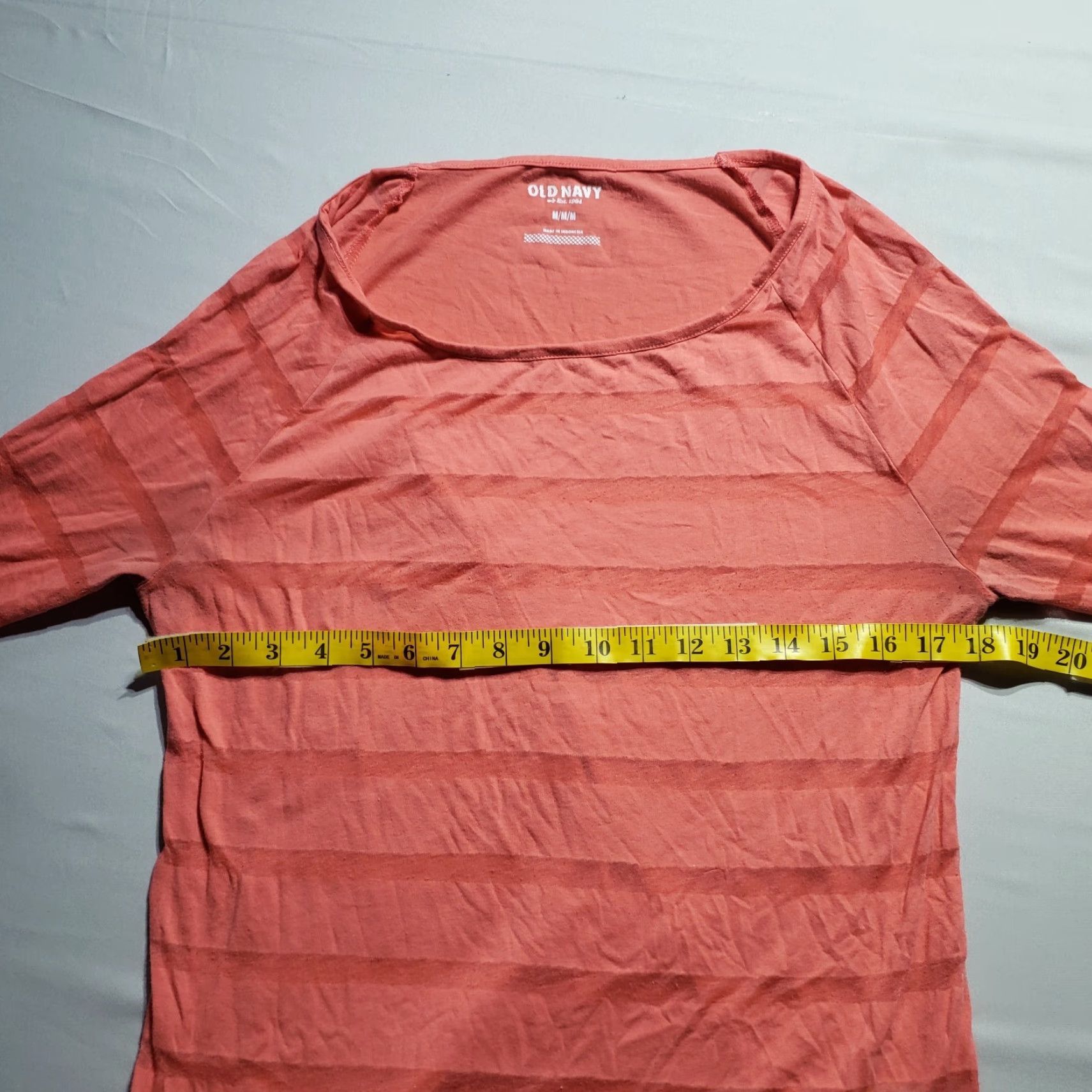 Old Navy Old Navy Orange Tee T-Shirt Half Sleeve Adult Women's Size M Medium Shirt Women M Orange Size M / US 6-8 / IT 42-44 - 3 Thumbnail