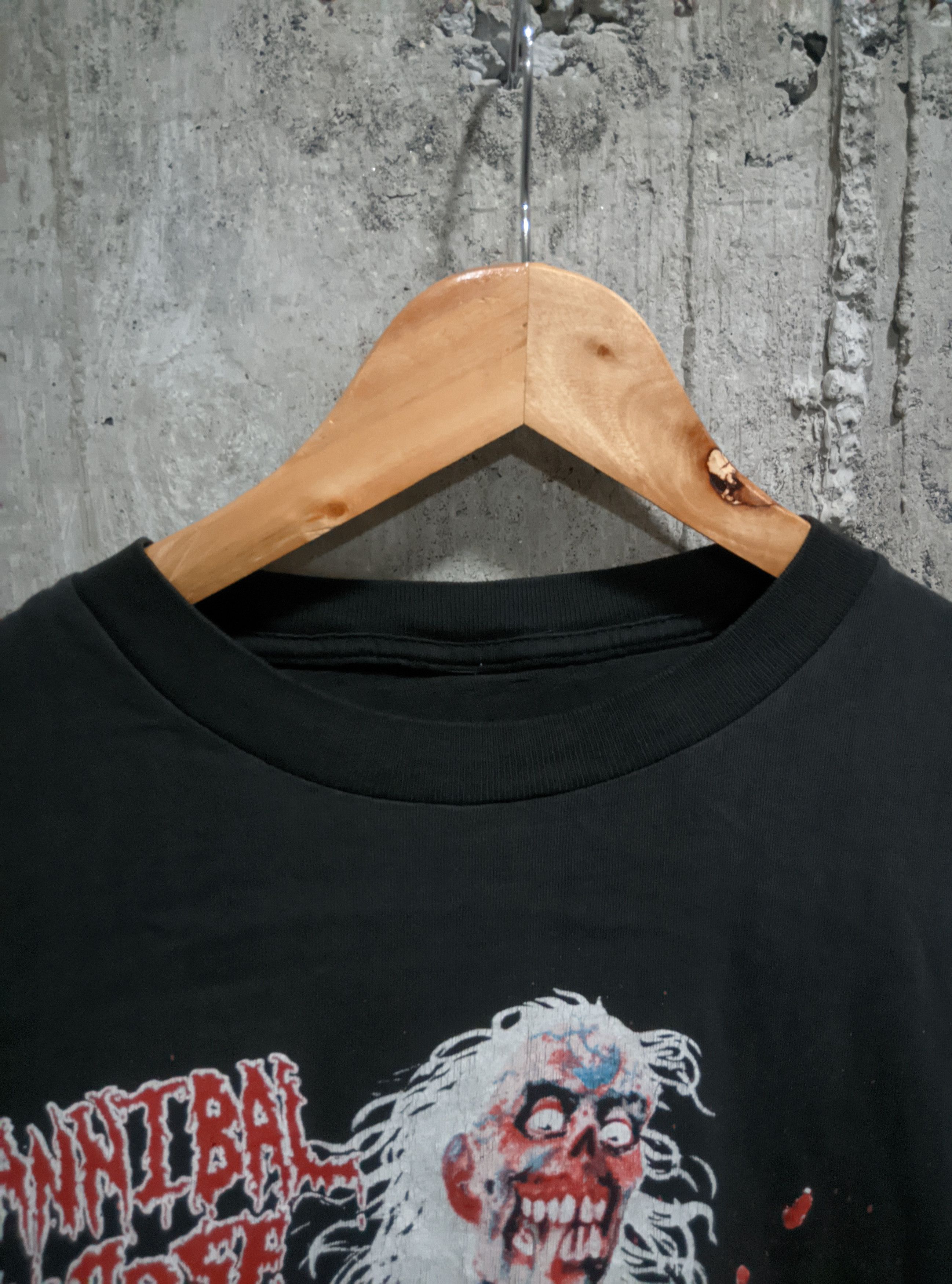 Band Tees Vintage 1992 cannibal corpse eaten back to life death metal Size US L / EU 52-54 / 3 - 11 Thumbnail