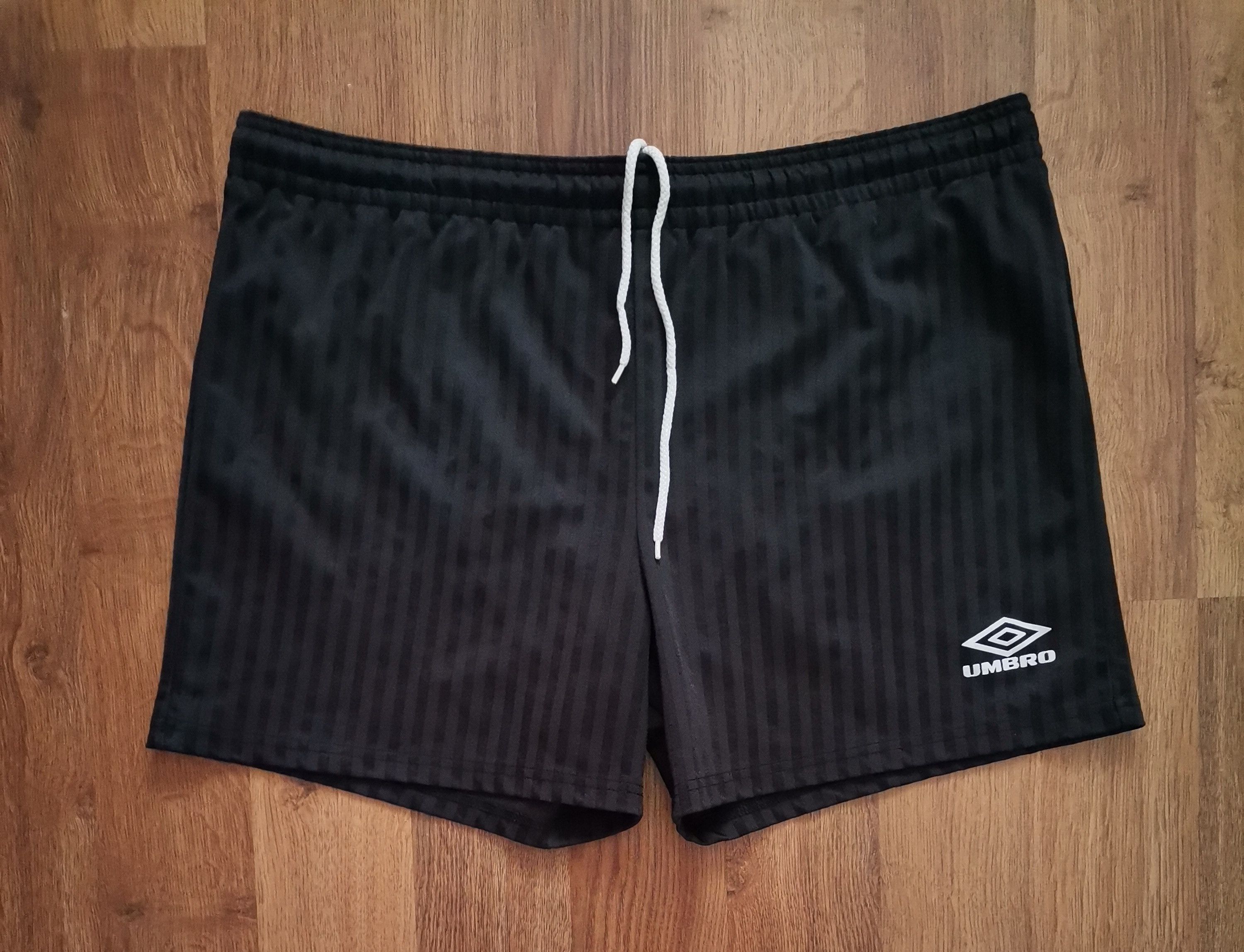 Umbro × Vintage Vintage Umbro Striped Shorts Size US 34 / EU 50 - 1 Thumbnail