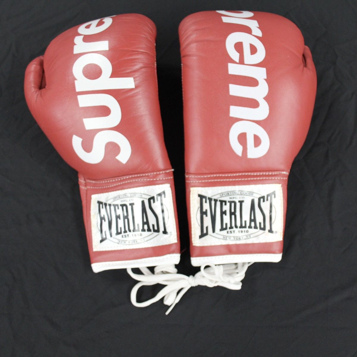 Supreme boxing gloves fake on sale