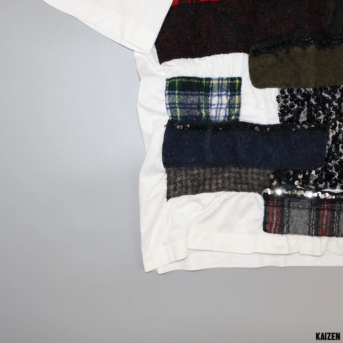 Comme des Garcons × Junya Watanabe JUNYA WATANABE x COMME DES GARCONS - SEQUIN PATCHWORK TEE Size M / US 6-8 / IT 42-44 - 5 Thumbnail