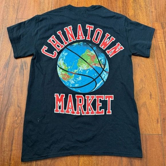 Market CHINATOWN MARKET BASKETBALL GLOBE BLACK T-SHIRT SZ SMALL S Size US S / EU 44-46 / 1 - 1 Thumbnail