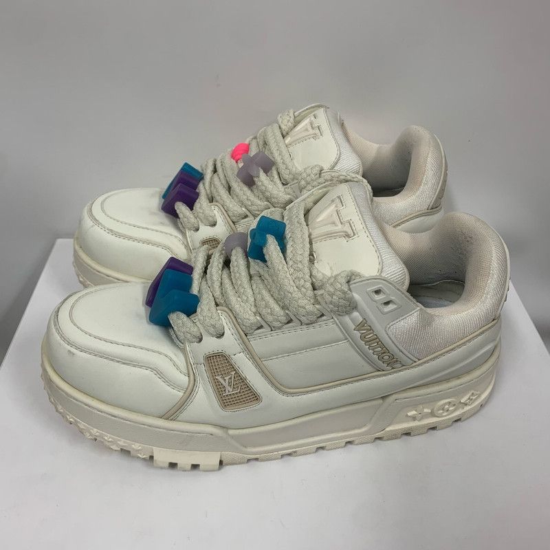 Louis Vuitton Louis Vuitton Trainer Maxi Fashion Sneakers for Men 0079 Size US 8.5 / EU 41-42 - 1 Thumbnail