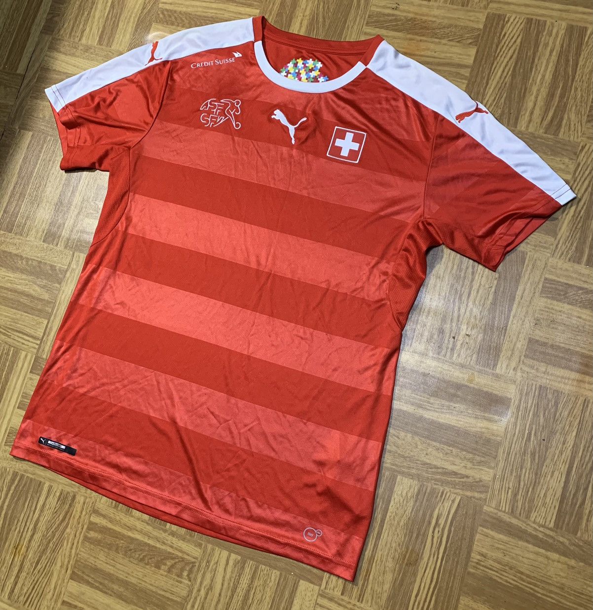 Puma 2016/17 Home Swiss Football Jersey Size US M / EU 48-50 / 2 - 4 Thumbnail