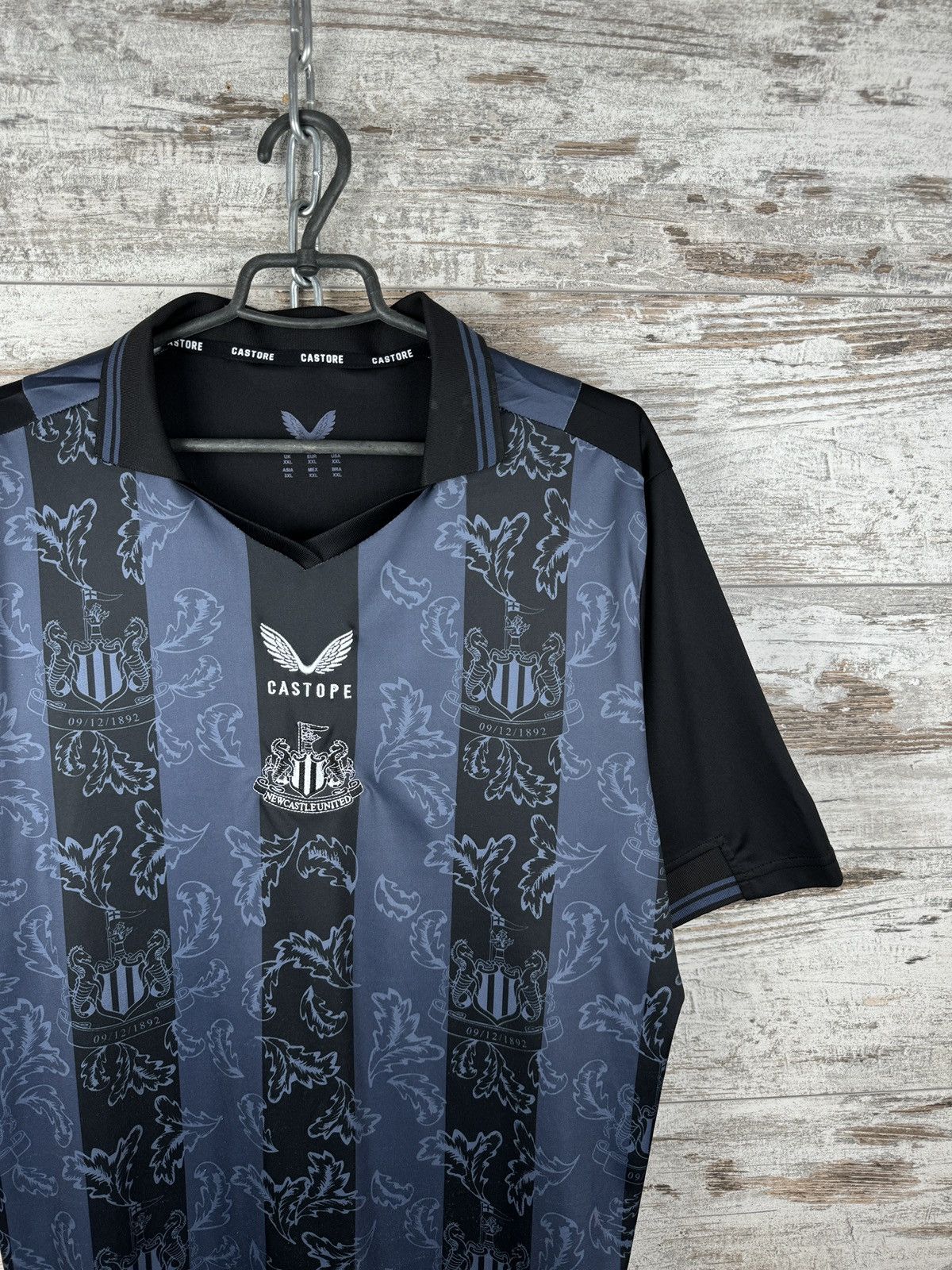Vintage Mens Vintage Castope Newcastle United Football Club T-shirt Size US XXL / EU 58 / 5 - 3 Thumbnail