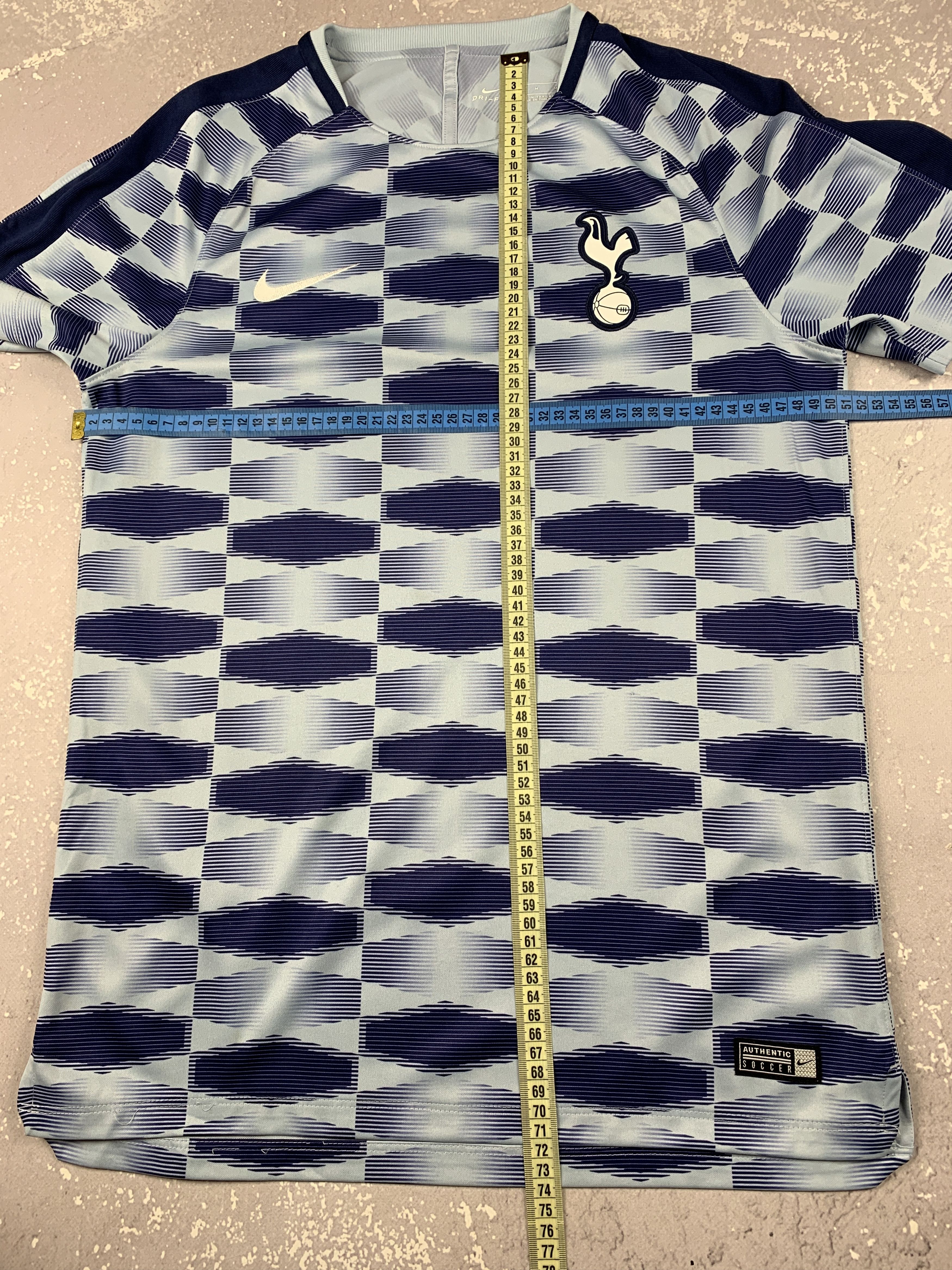 Nike 2017/2018 Nike Tottenham Hotspur Pre Match Soccer Jersey Size US M / EU 48-50 / 2 - 9 Thumbnail