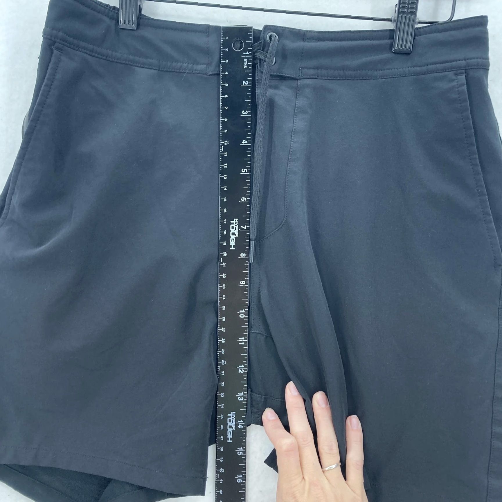 Ten Thousand Ten Thousand Shorts Mens M Black Foundation 7" Athletic Training TSH3003VS Size US 31 - 6 Thumbnail