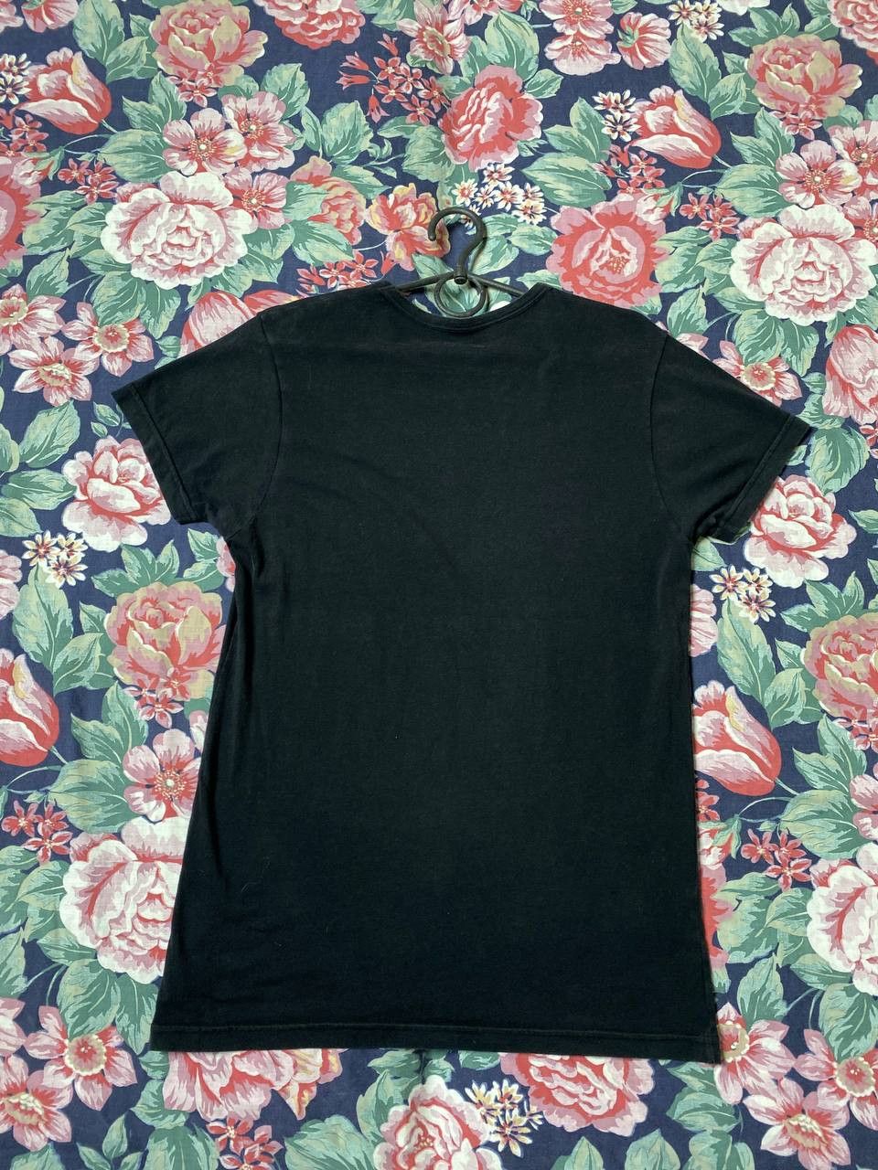 Emporio Armani × Vintage Women's EA7 printed t-shirt Size S / US 4 / IT 40 - 5 Thumbnail