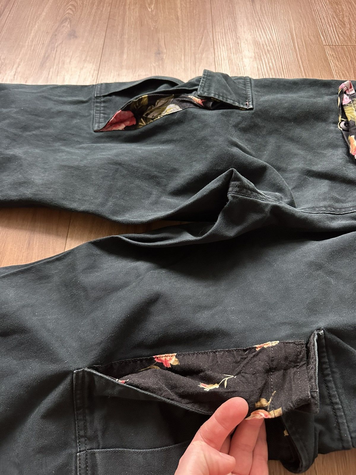 Nepenthes Nepenthes Floral Prints and Leather Parts Cargo Pants Size US 32 / EU 48 - 16 Thumbnail